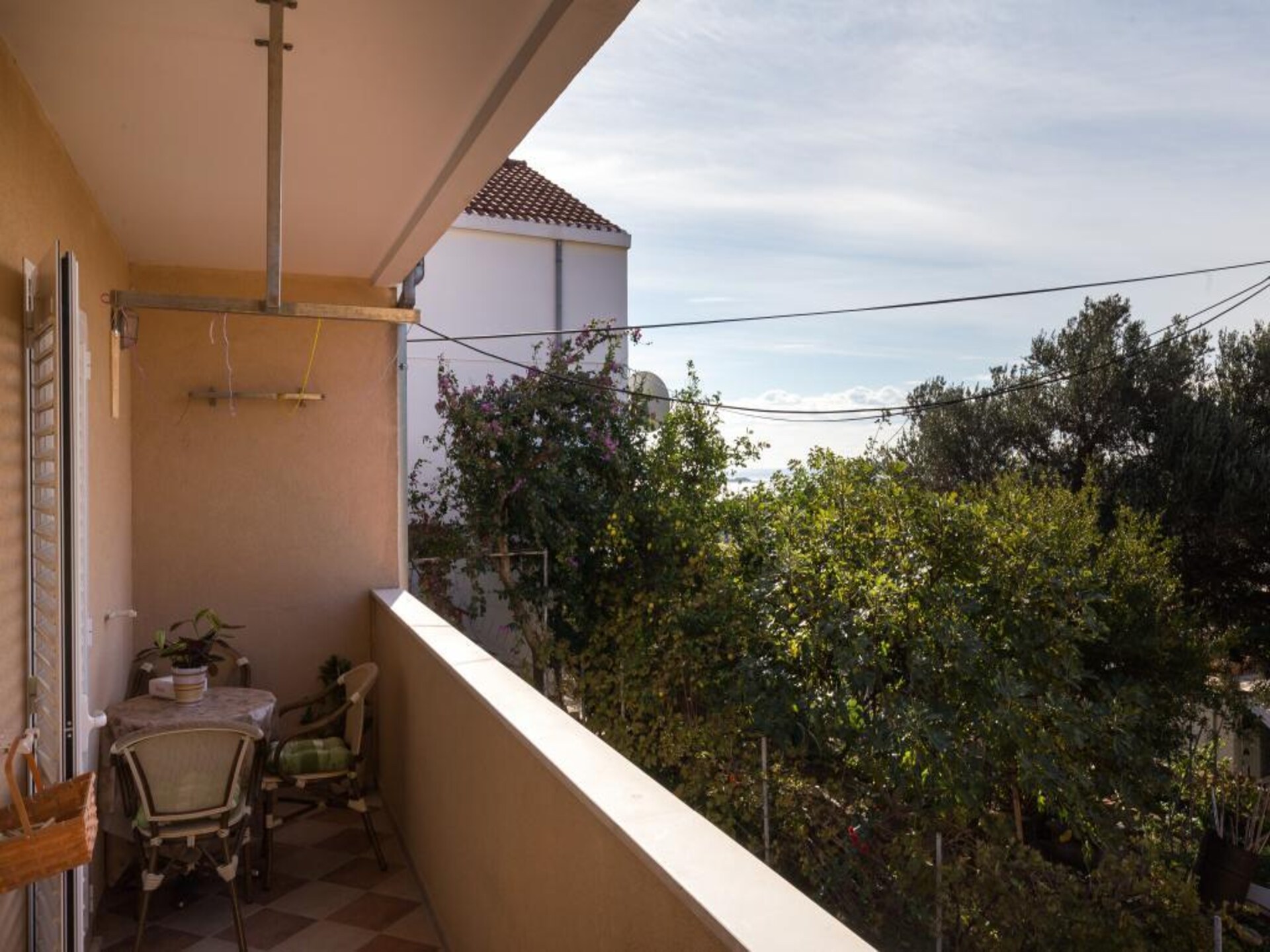 Rustiek appartement met balkon en tuinzicht op 500m van het strand in Mlini - foto 20
