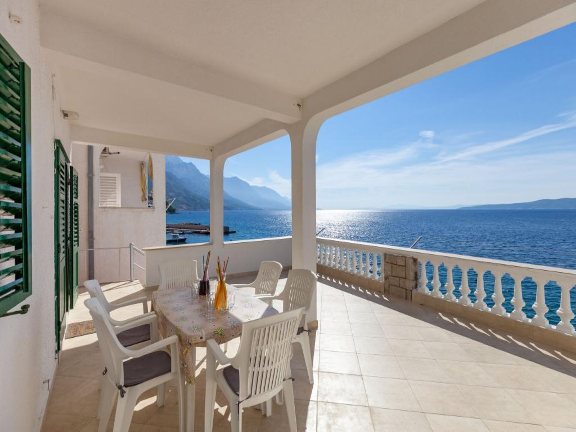 Appartement met terras en zeezicht direct aan het strand in Pisak - foto 12