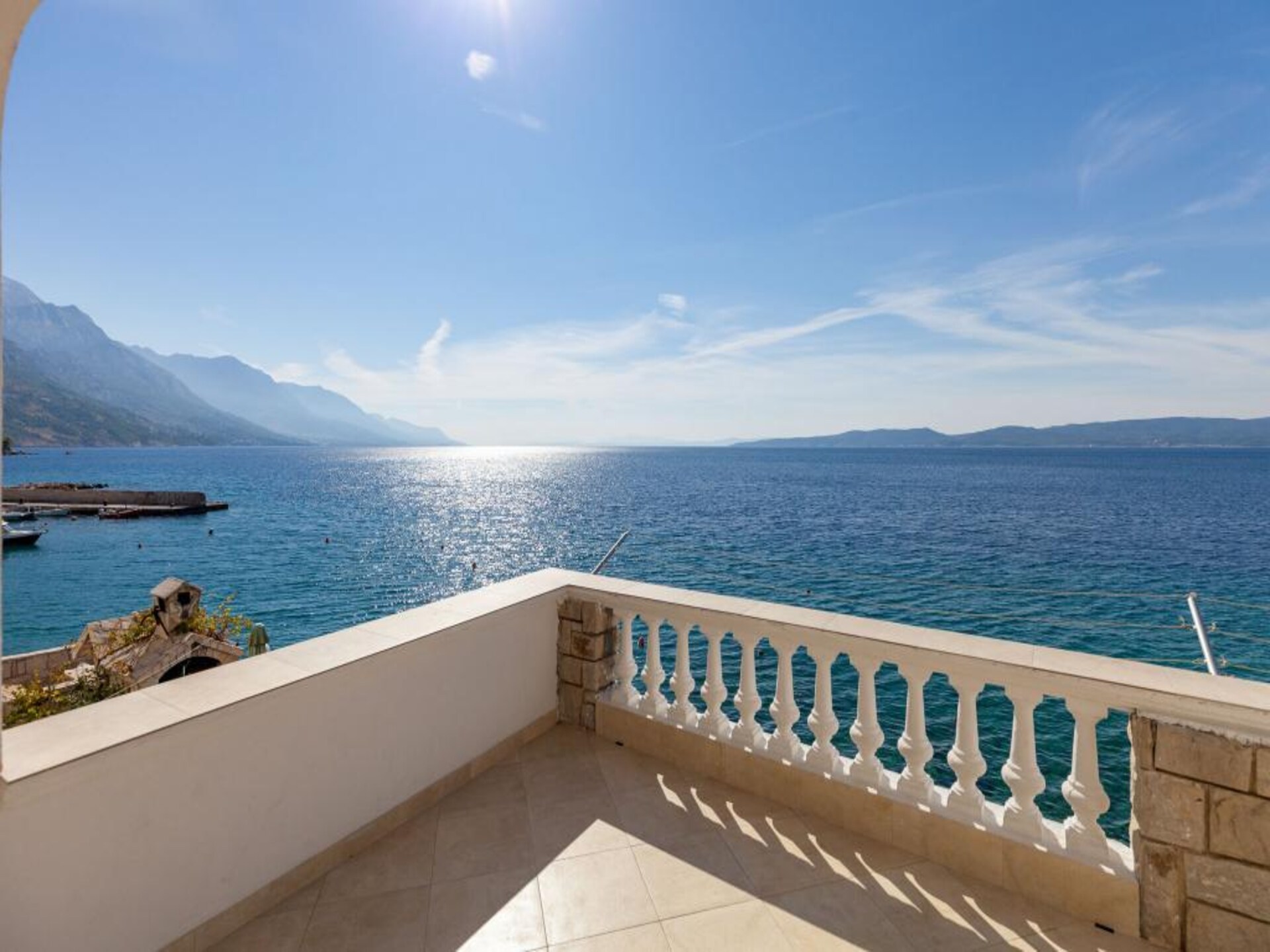 Appartement met terras en zeezicht direct aan het strand in Pisak - foto 11