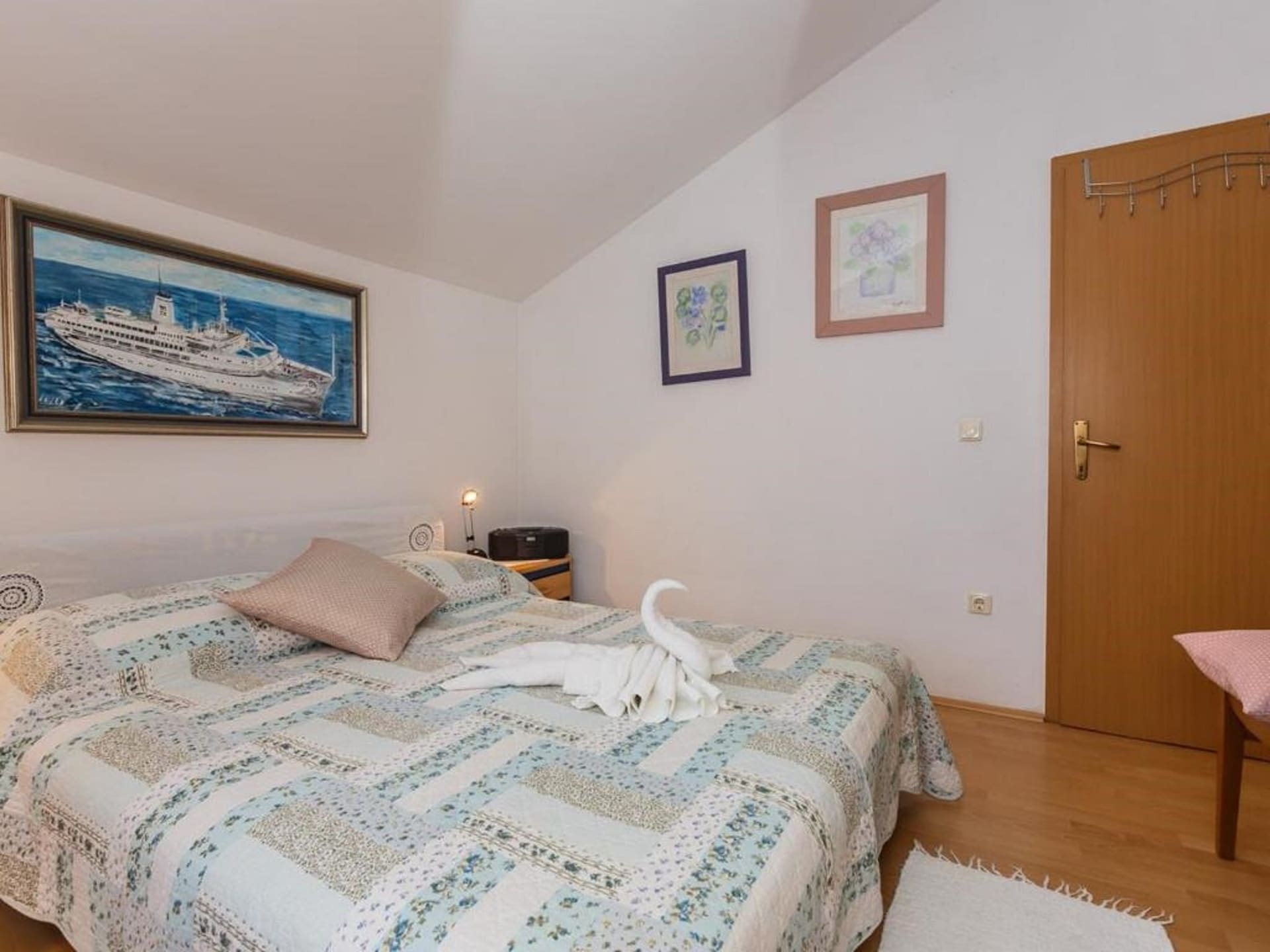 Knus appartement met terras op 400m van het strand in Supetar, Brač - foto 8