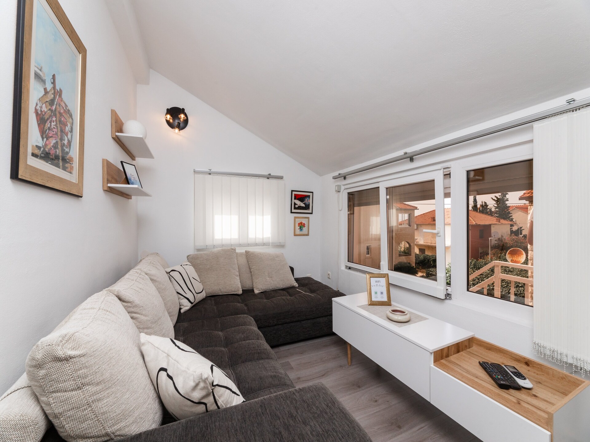Comfortabel appartement met zonnig terras, 400 meter van zee in Supetar - foto 1