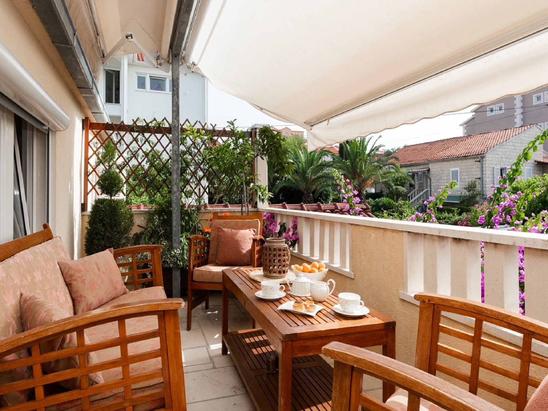 Knus appartement met terras op 400m van het strand in Supetar, Brač - foto 25