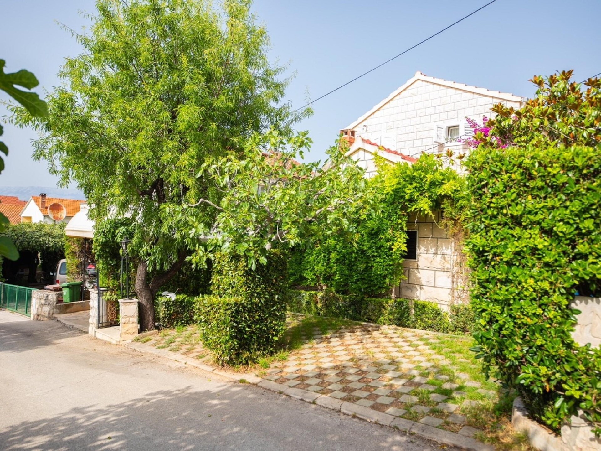 Knus appartement met terras op 400m van het strand in Supetar, Brač - foto 20