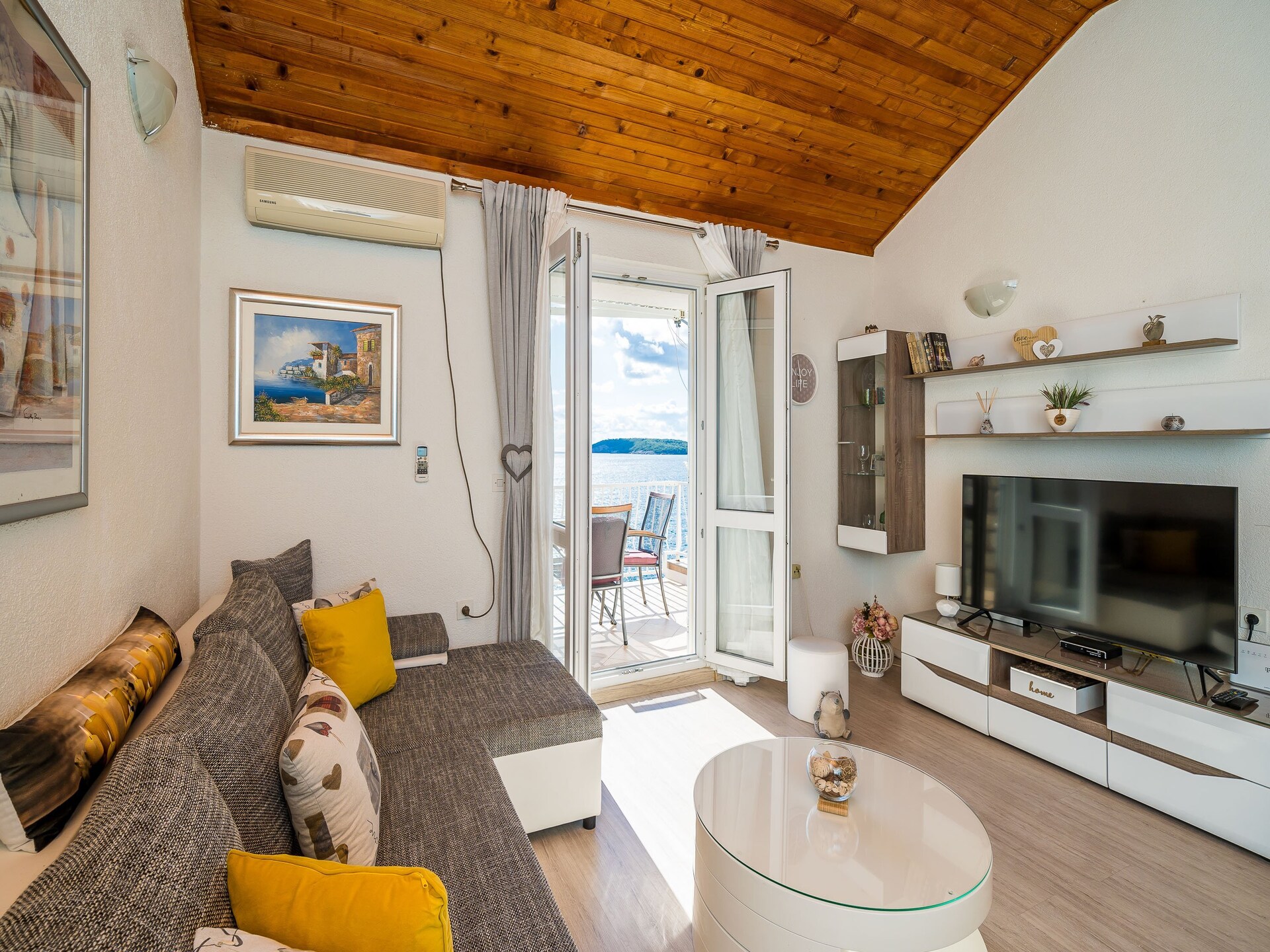 Tweekamerappartement met balkon en zeezicht aan de Adriatische kust bij Dubrovnik - foto 3