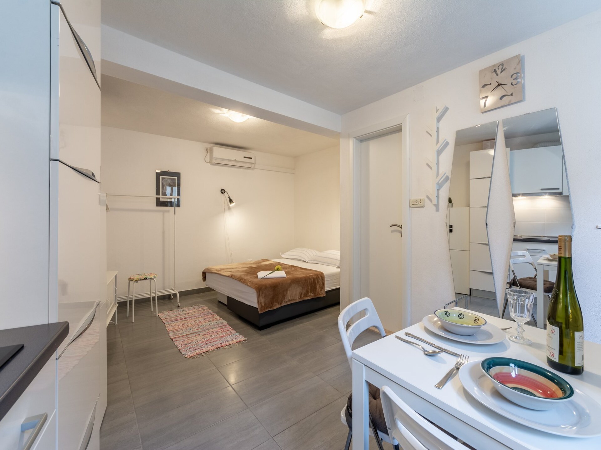 Knusse studio met balkon op 100 meter van het strand in Pučišća, Brač - foto 9