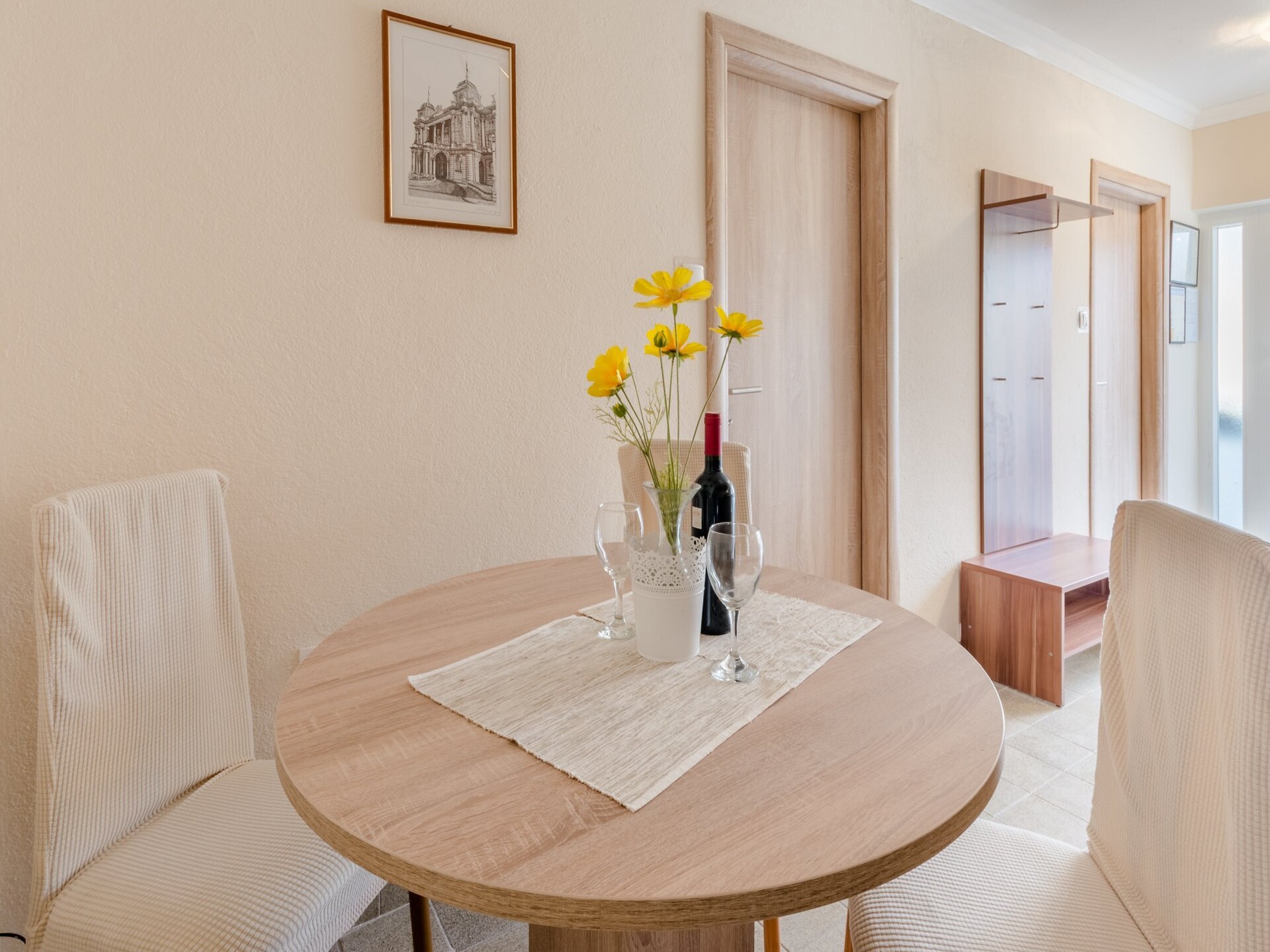 Rustiek tweeslaapkamerappartement met terras op 200m van het strand - foto 5