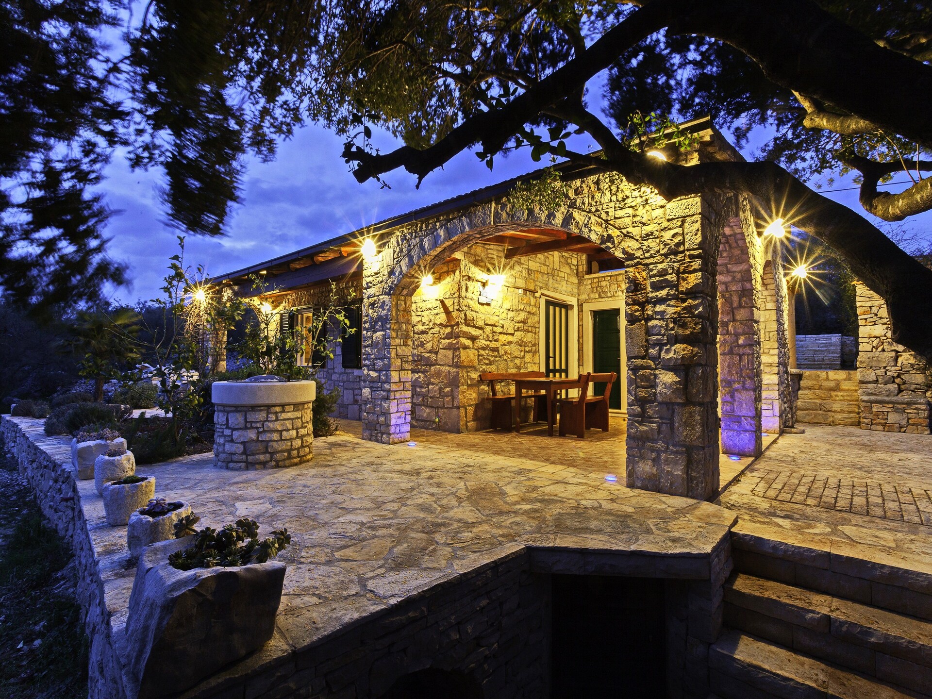 Op 300 m van zee: Sfeervol vakantiehuis in Vela Luka - foto 1