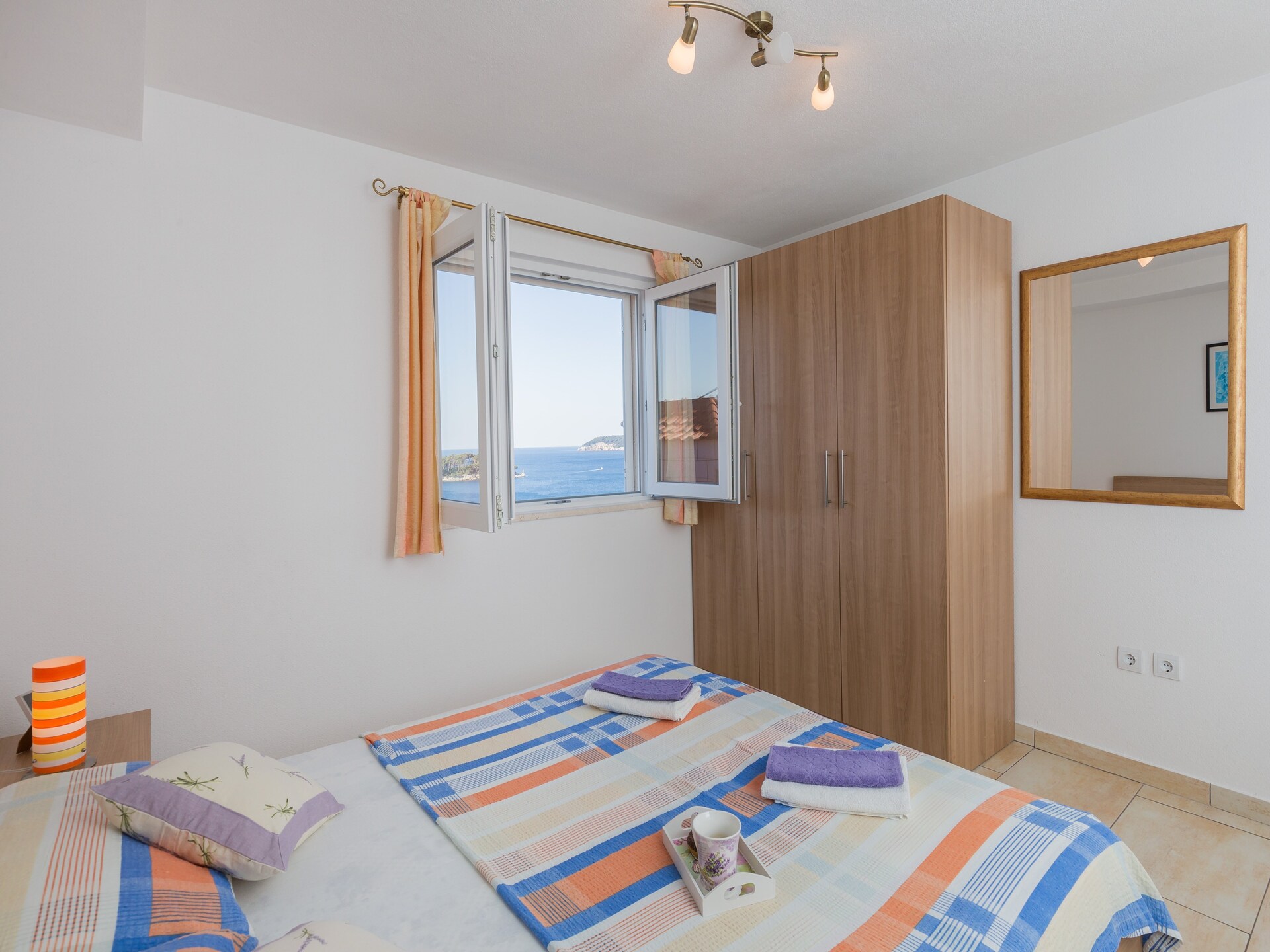 Knus appartement met terras en deels zeezicht op 100m van strand in Lozica - foto 12