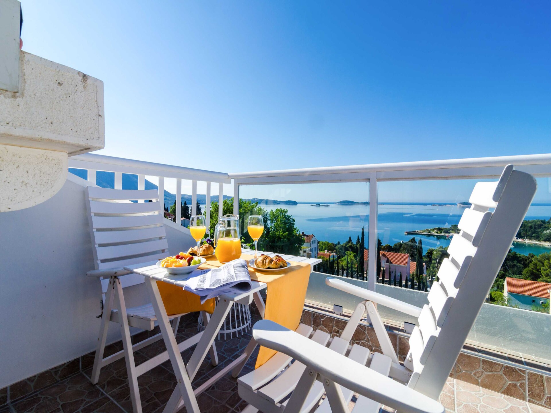 Tweekamerappartement met balkon en eindeloos zeezicht in Mlini - foto 18