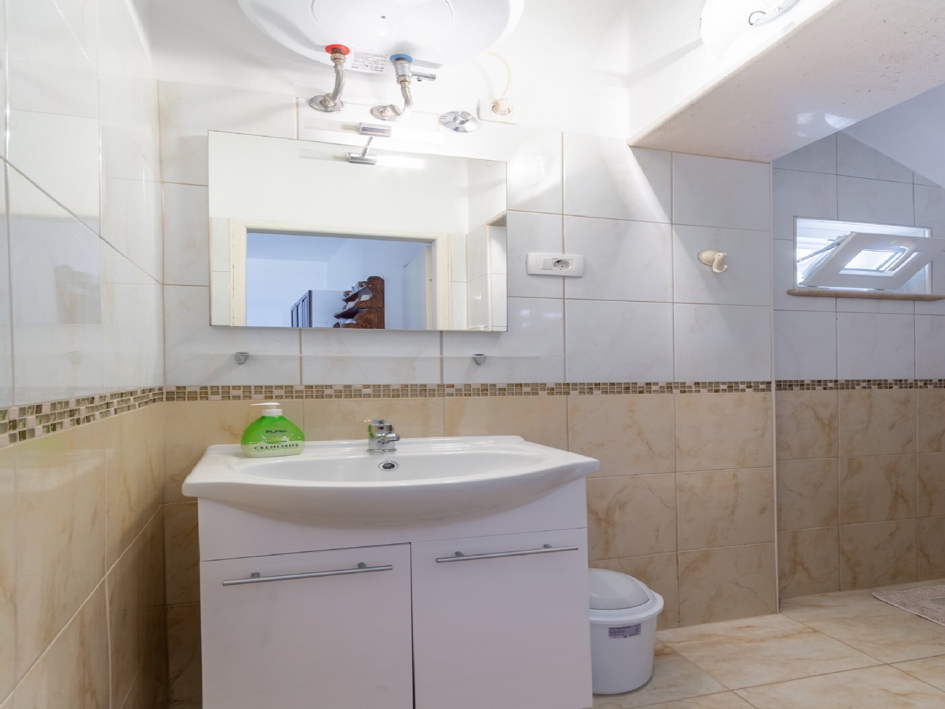 Sfeervol appartement aan het strand in Pucisca - foto 11
