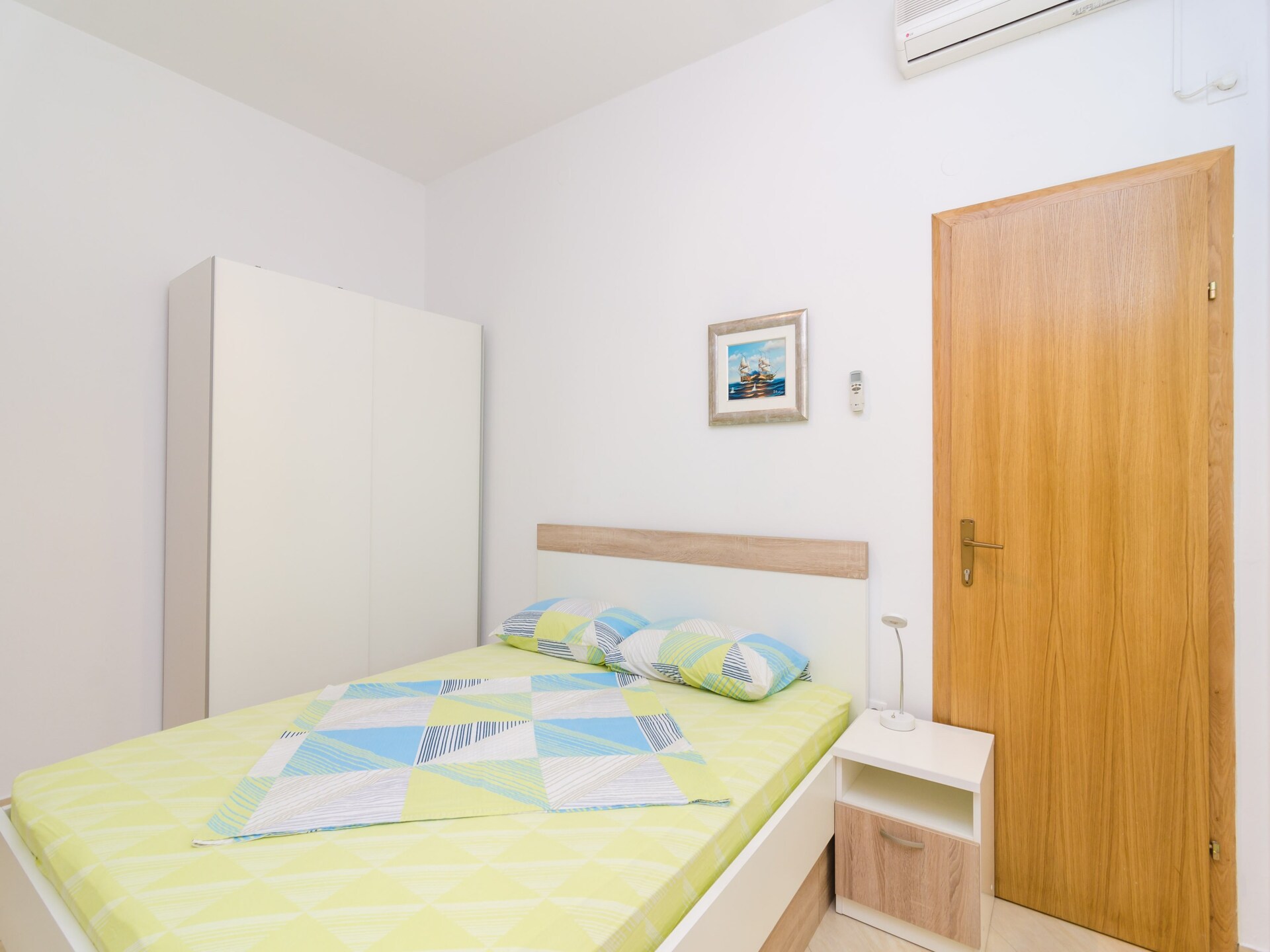 Superior studio met balkon en tuinzicht op 800m van het strand in Kupari - foto 10