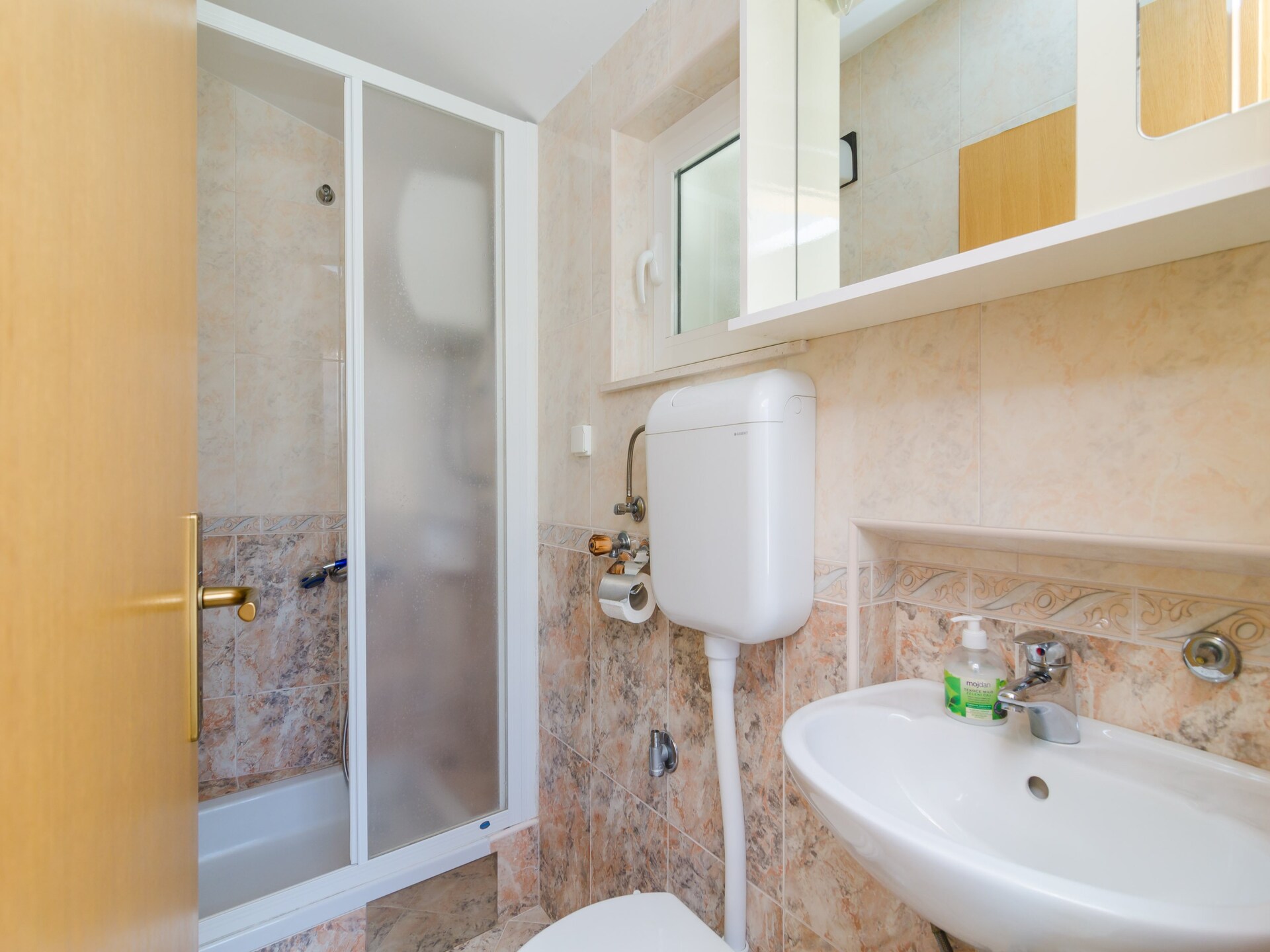 2-persoons appartement in Kupari op 800 m van het strand · 35 m² - foto 11