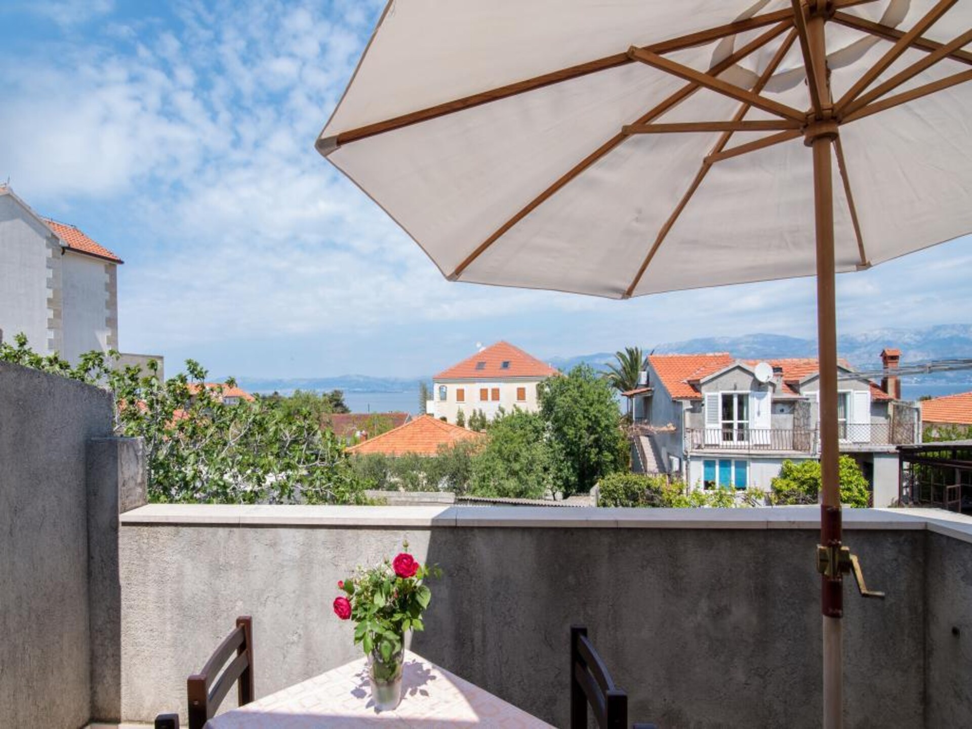 Apartment Alana: Ruim appartement met zeezicht en terras in Supetar, Brač - foto 23