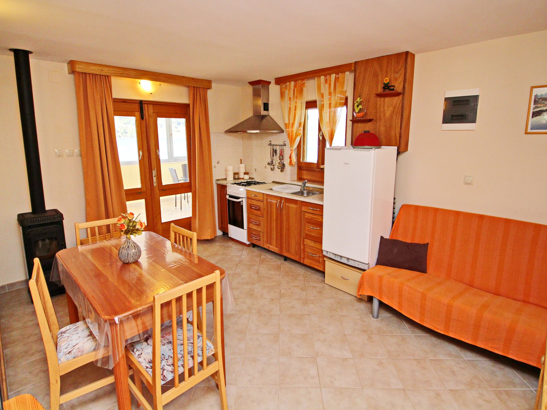 Strandhuis Katica: 20 meter van zee met privéstrand in Vela Luka - foto 4