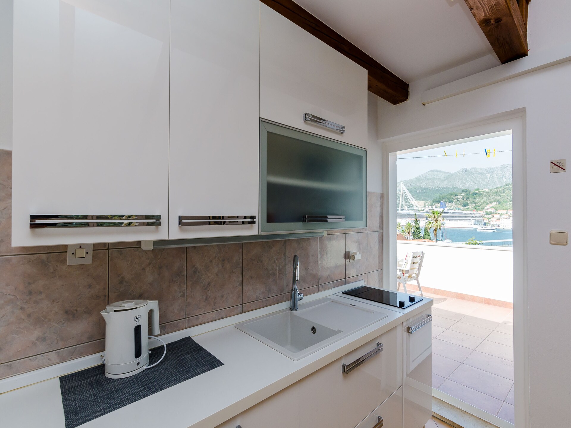 Appartement met zeezicht en terras op het schiereiland Lapad, vlak bij strand - foto 5