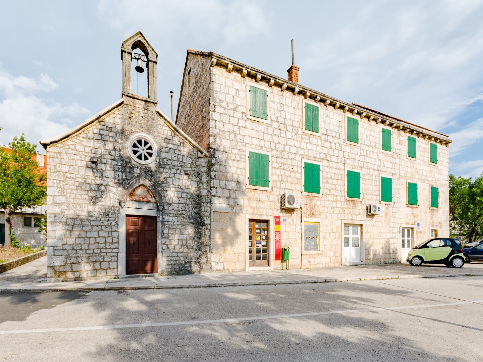 Modern driekamerappartement in het hart van Nerežišća, eiland Brač - foto 24