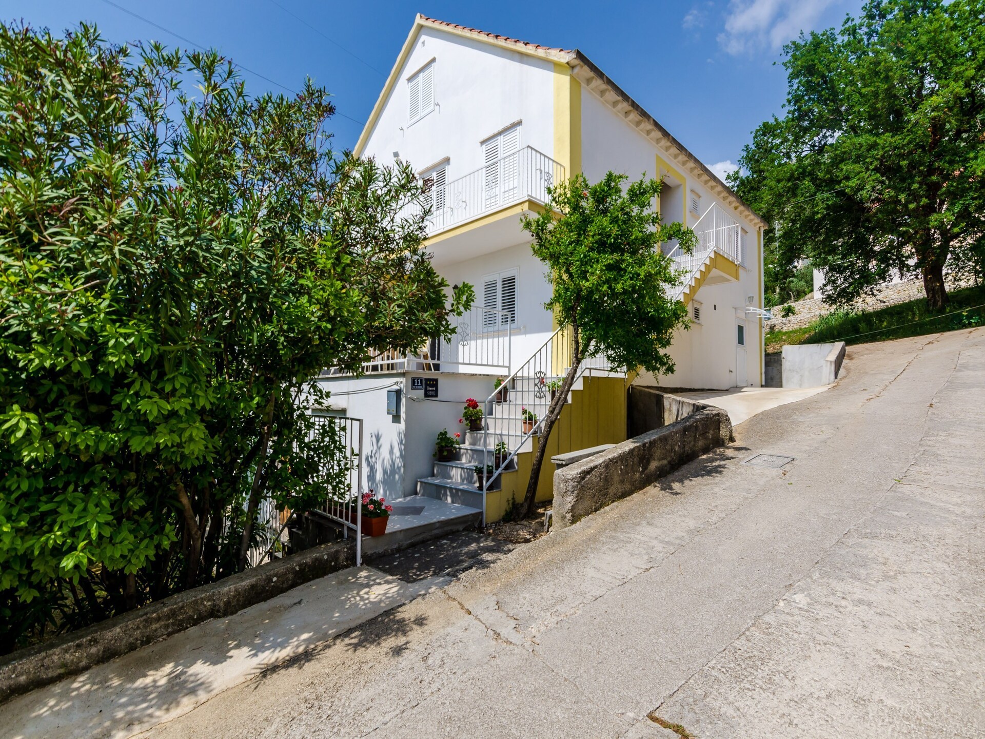 Knusse tweepersoonskamer met tuinzicht op loopafstand van zee in Cavtat - foto 9