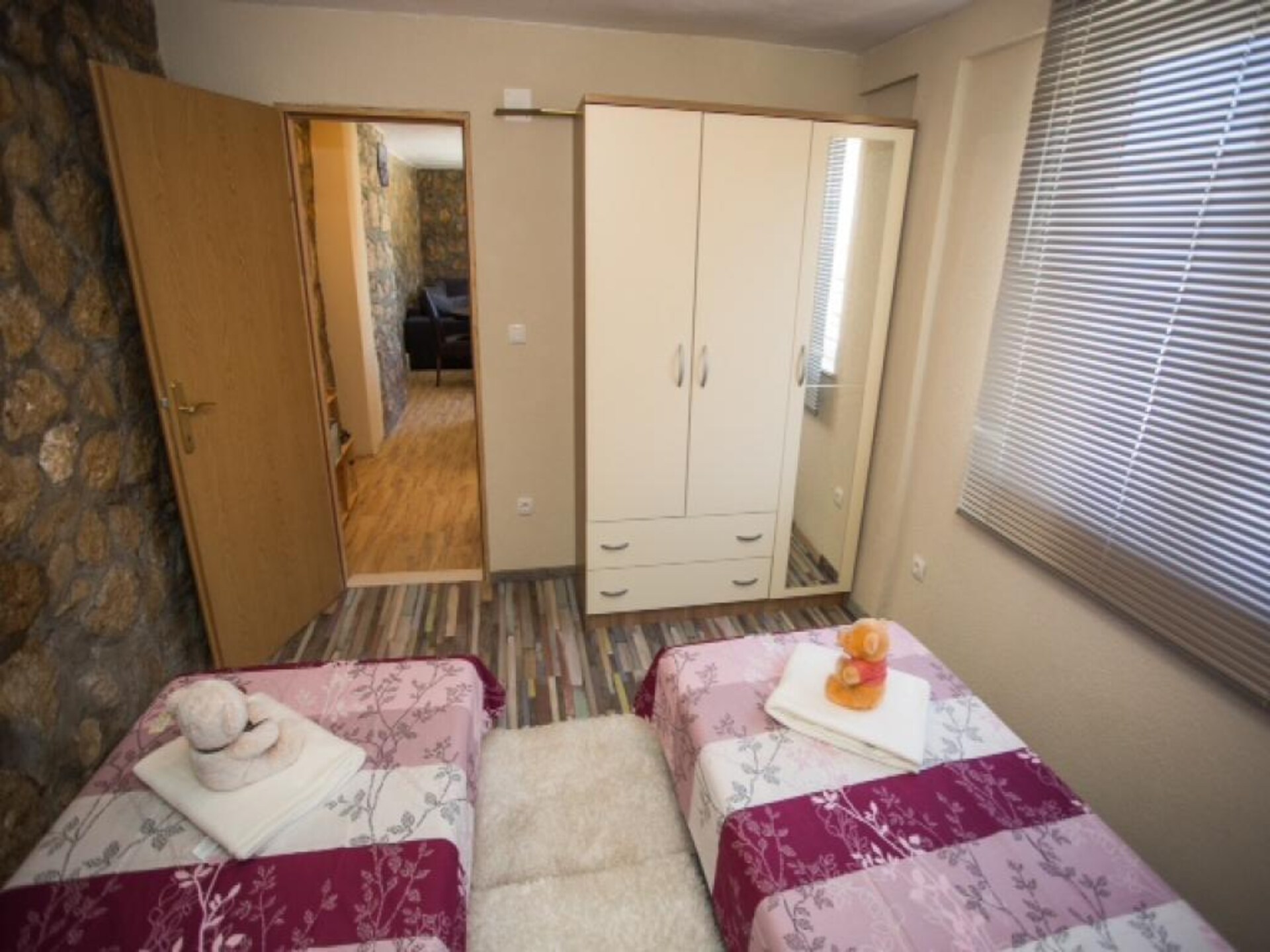Aan het strand: Rustgevend appartement in Mokosica met zeezicht - foto 6