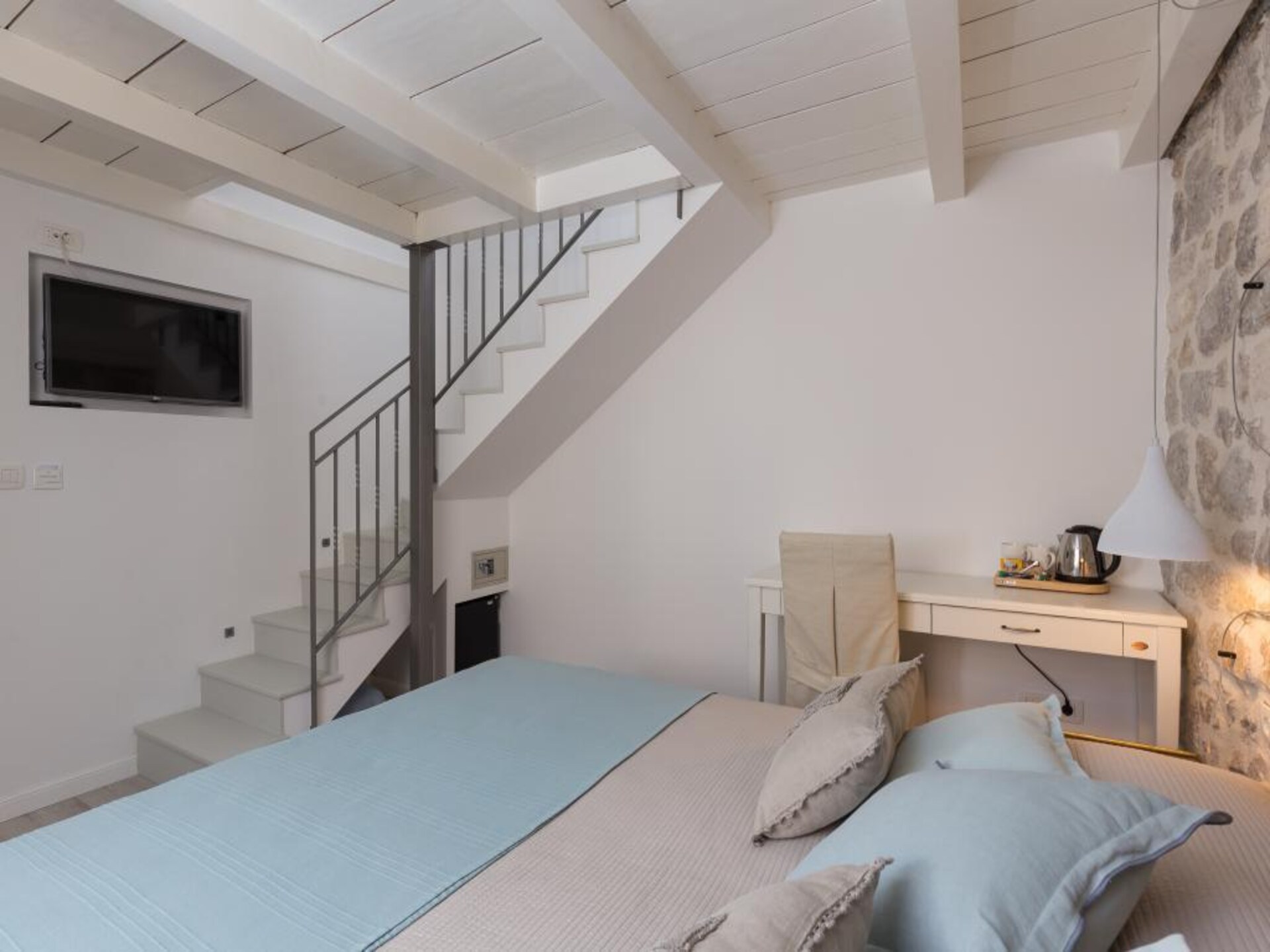 Comfortabele kamer binnen de stadsmuren van Dubrovnik, vlakbij strand Banje - foto 4