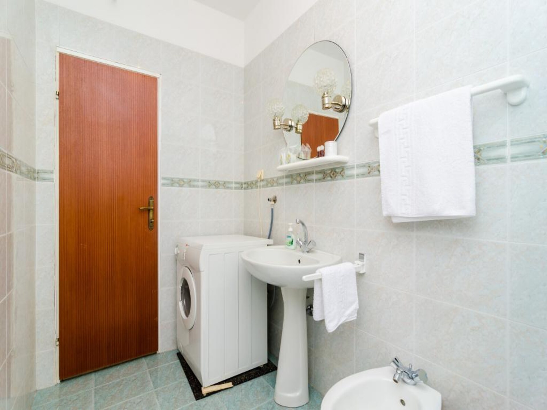 Ruim appartement met zeezicht in Mokosica voor 8 personen - foto 11