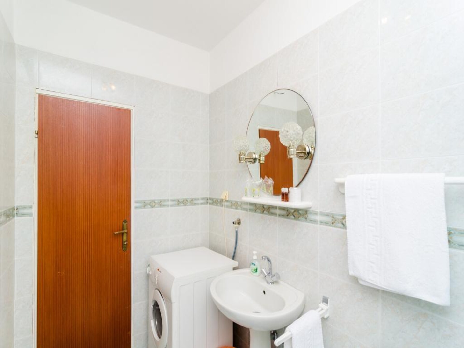 Ruim appartement met zeezicht in Mokosica voor 8 personen - foto 12