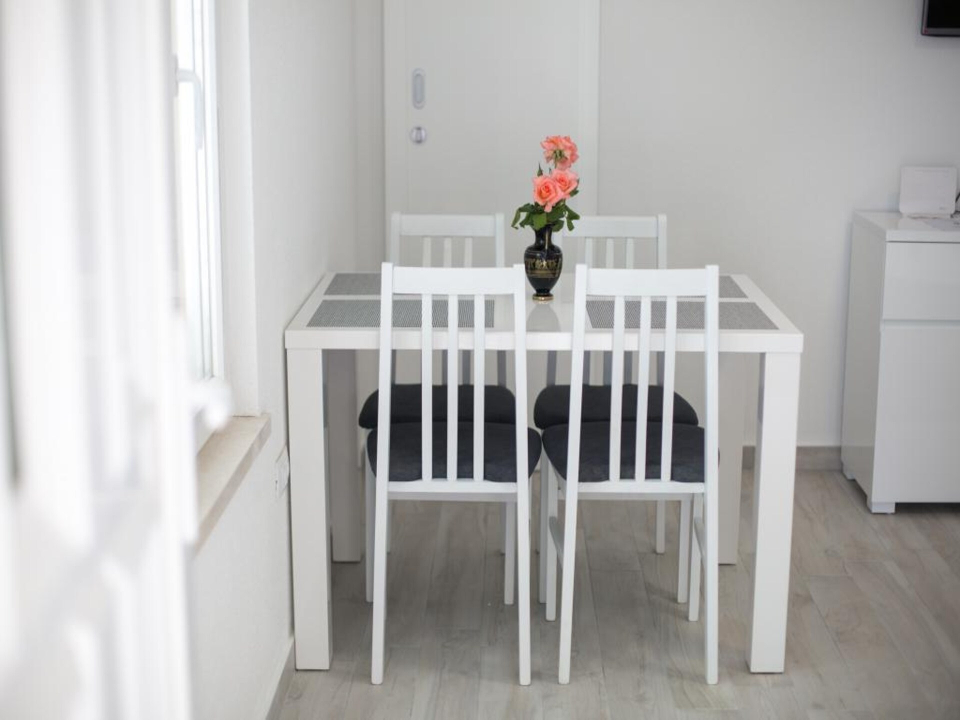 Knus appartement met gedeeld terras, vlakbij strand Bellevue in Dubrovnik - foto 9