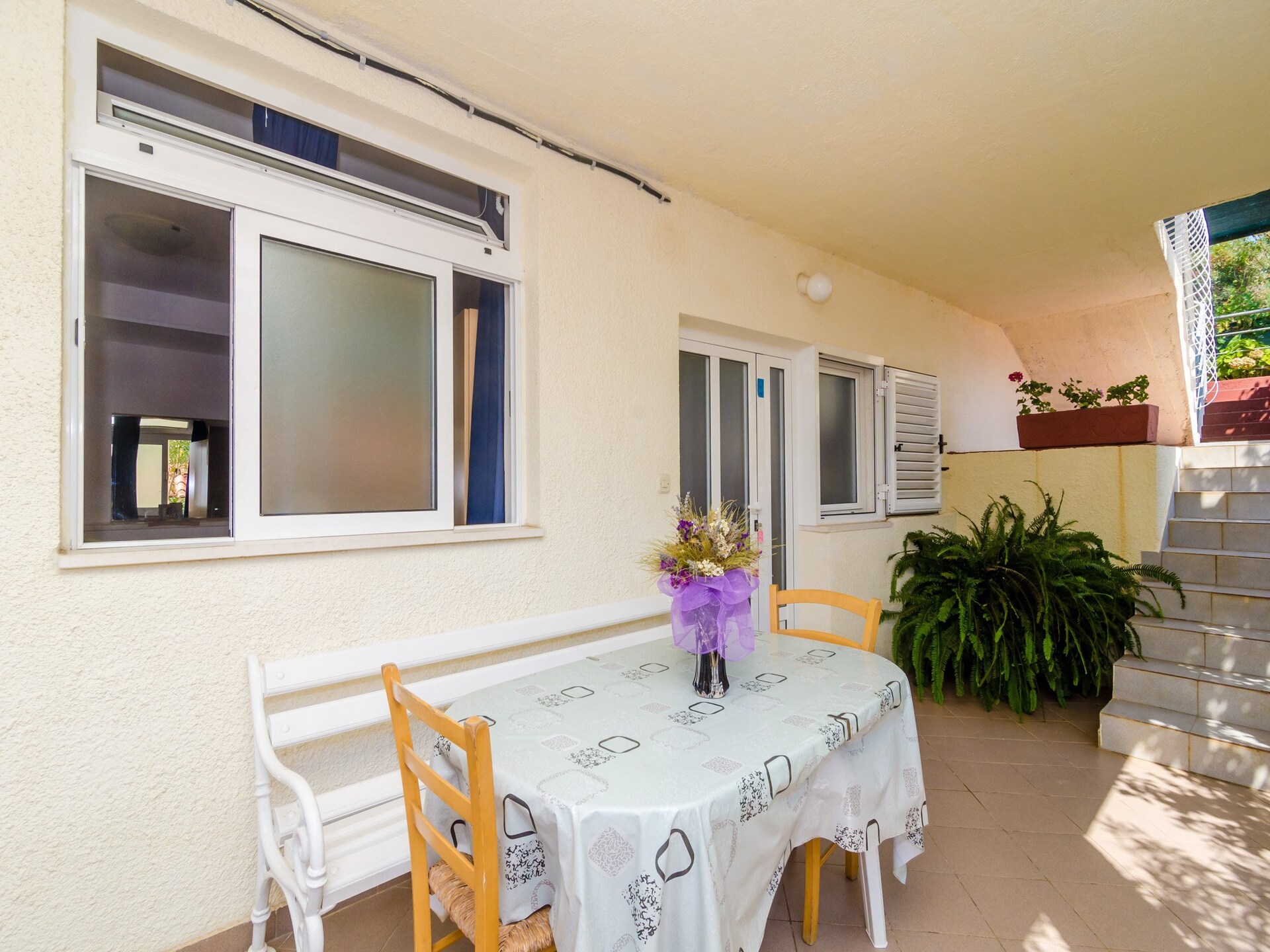 Suite met terras en zeezicht in Molunat, vlakbij het strand - foto 8
