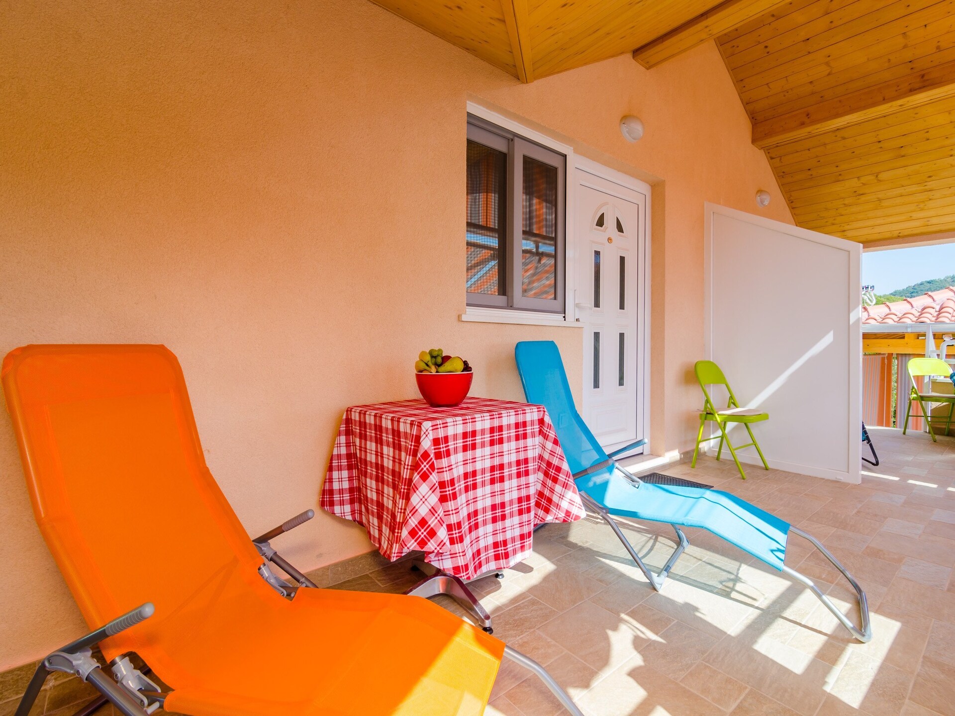 Comfortabel 2-slaapkamerappartement met balkon en zeezicht in Banići - foto 15