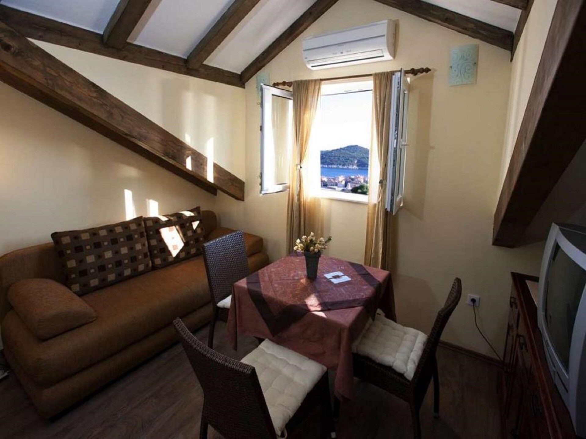 Knus appartement vlakbij de oude stad van Dubrovnik met uitzicht op zee - foto 1