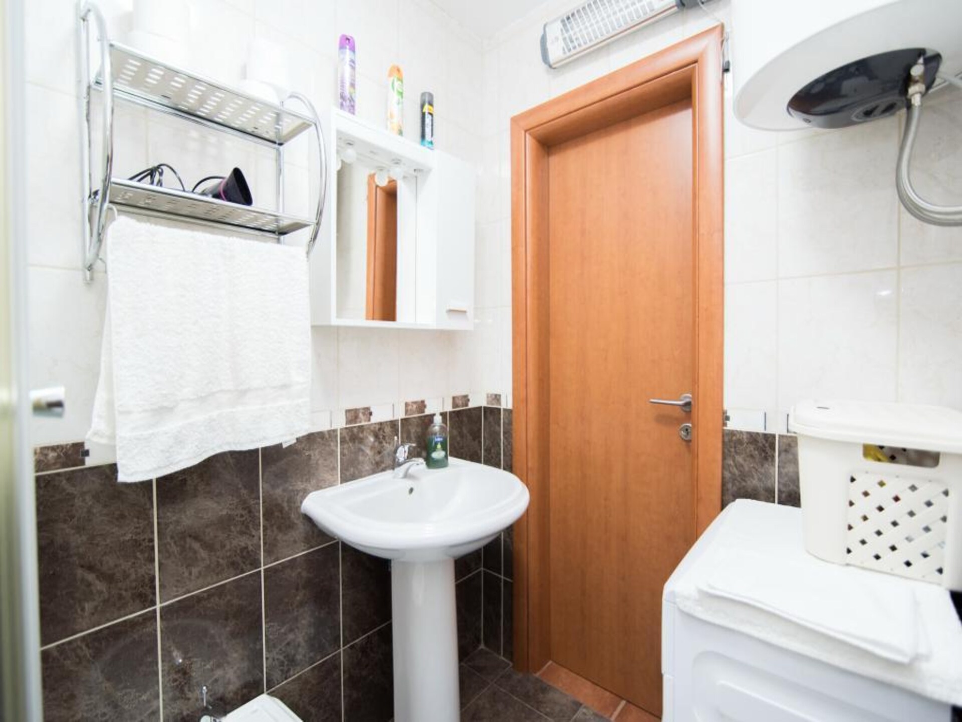 Appartement Budimir: Twee slaapkamers met zeezicht op eiland Brač - foto 16