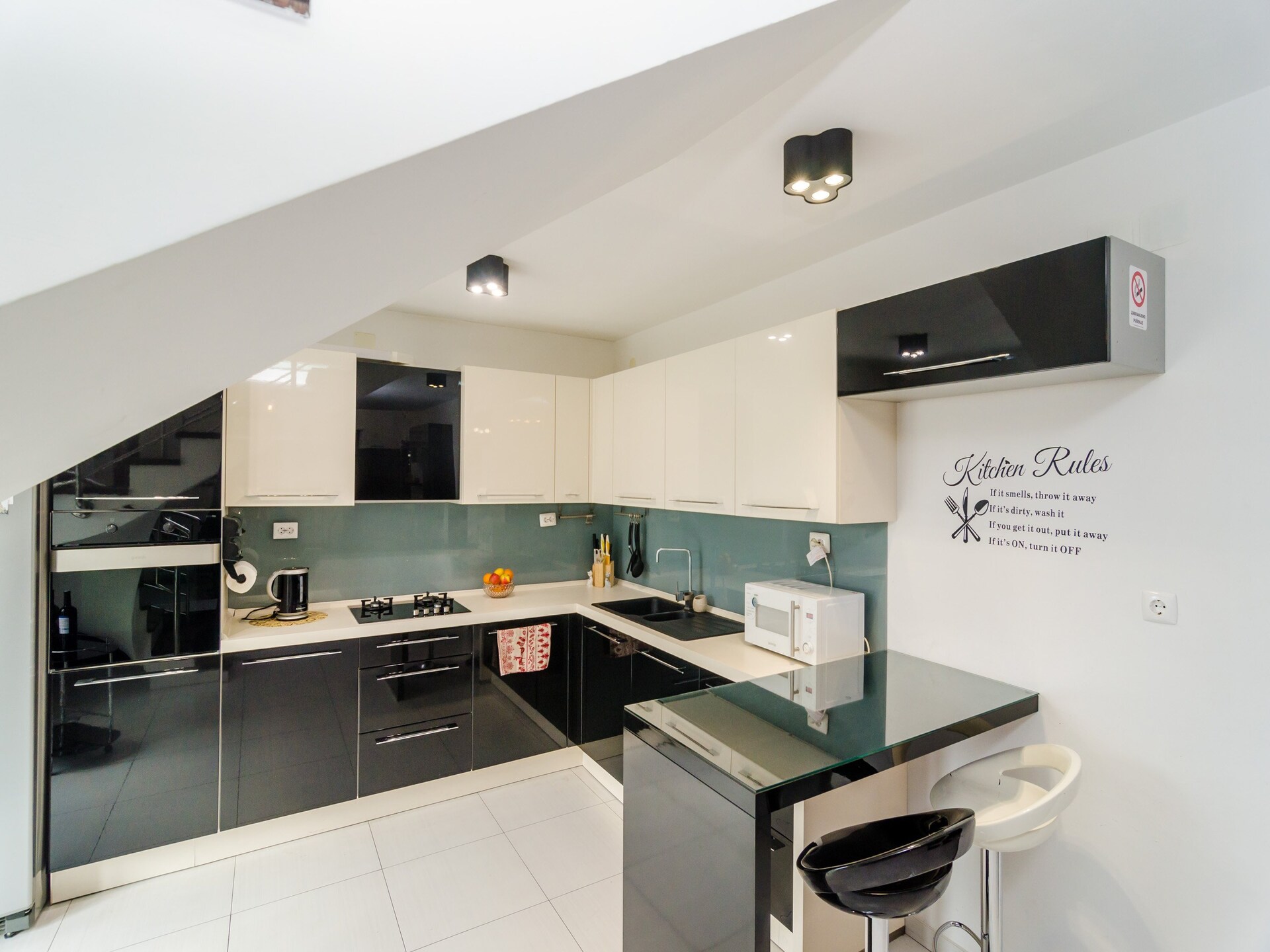 Villa Mikica: Ruim duplex appartement met terras en zeezicht in Lapad, Dubrovnik - foto 11