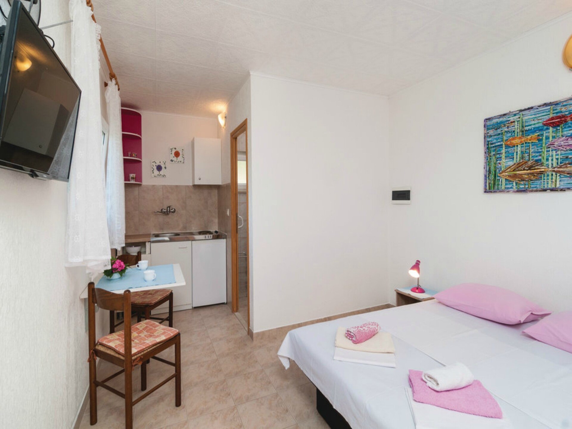 Vakantiehuis Blossom met privézwembad en jacuzzi nabij zee in Supetar - foto 11