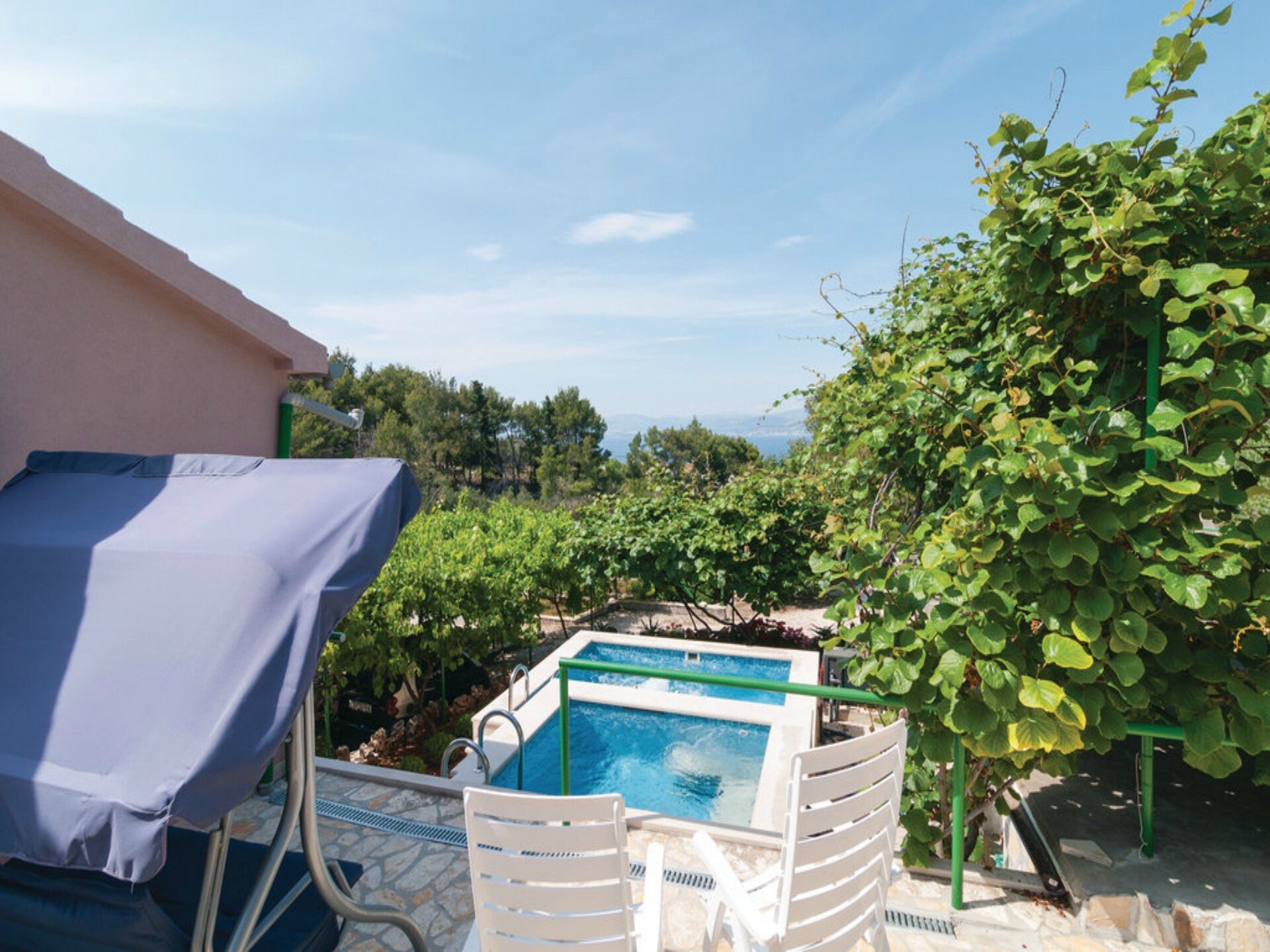 Vakantiehuis Blossom met privézwembad en jacuzzi nabij zee in Supetar - foto 23