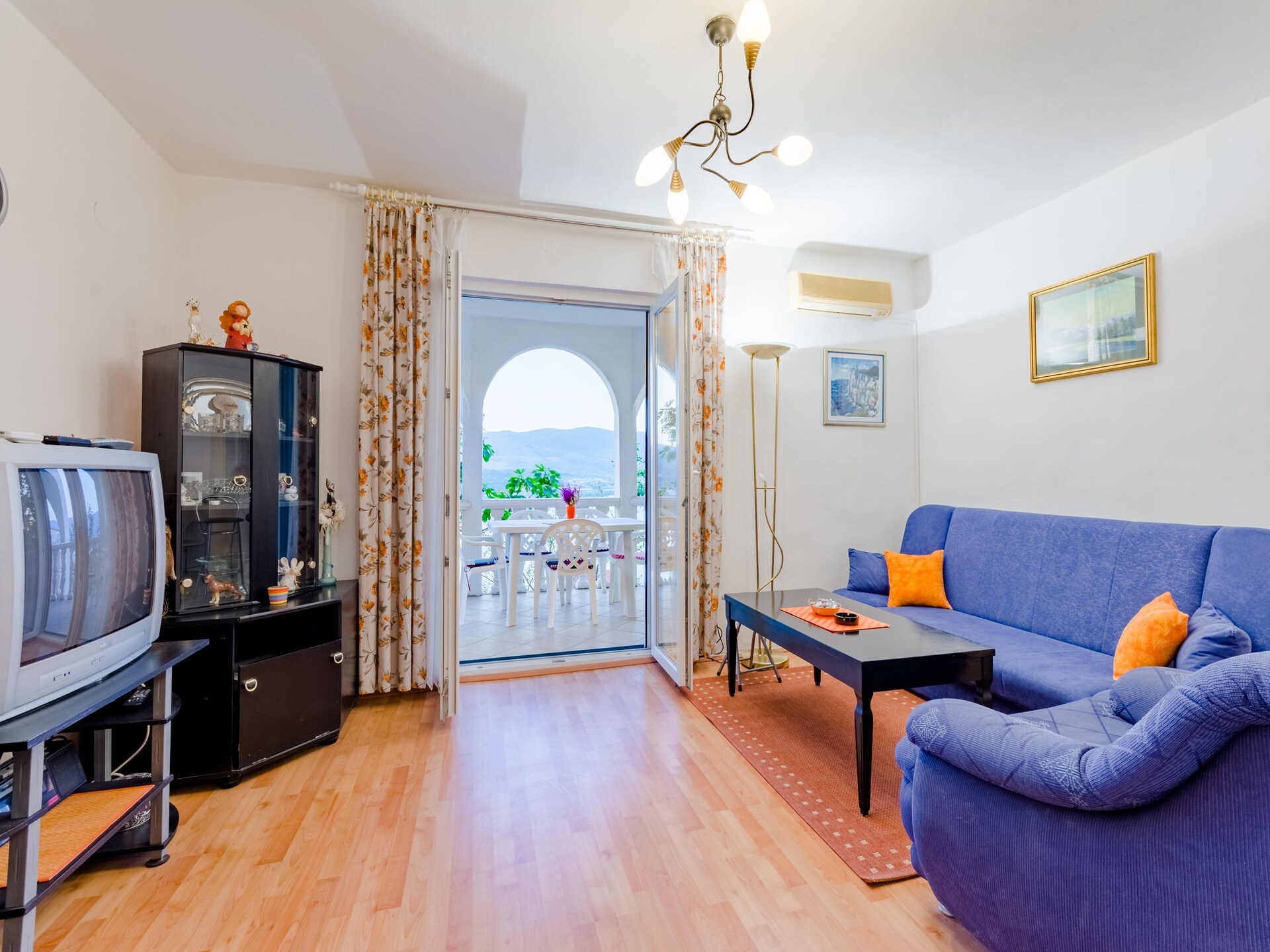 8-persoons appartement in Mastrinka met privézwembad - foto 7
