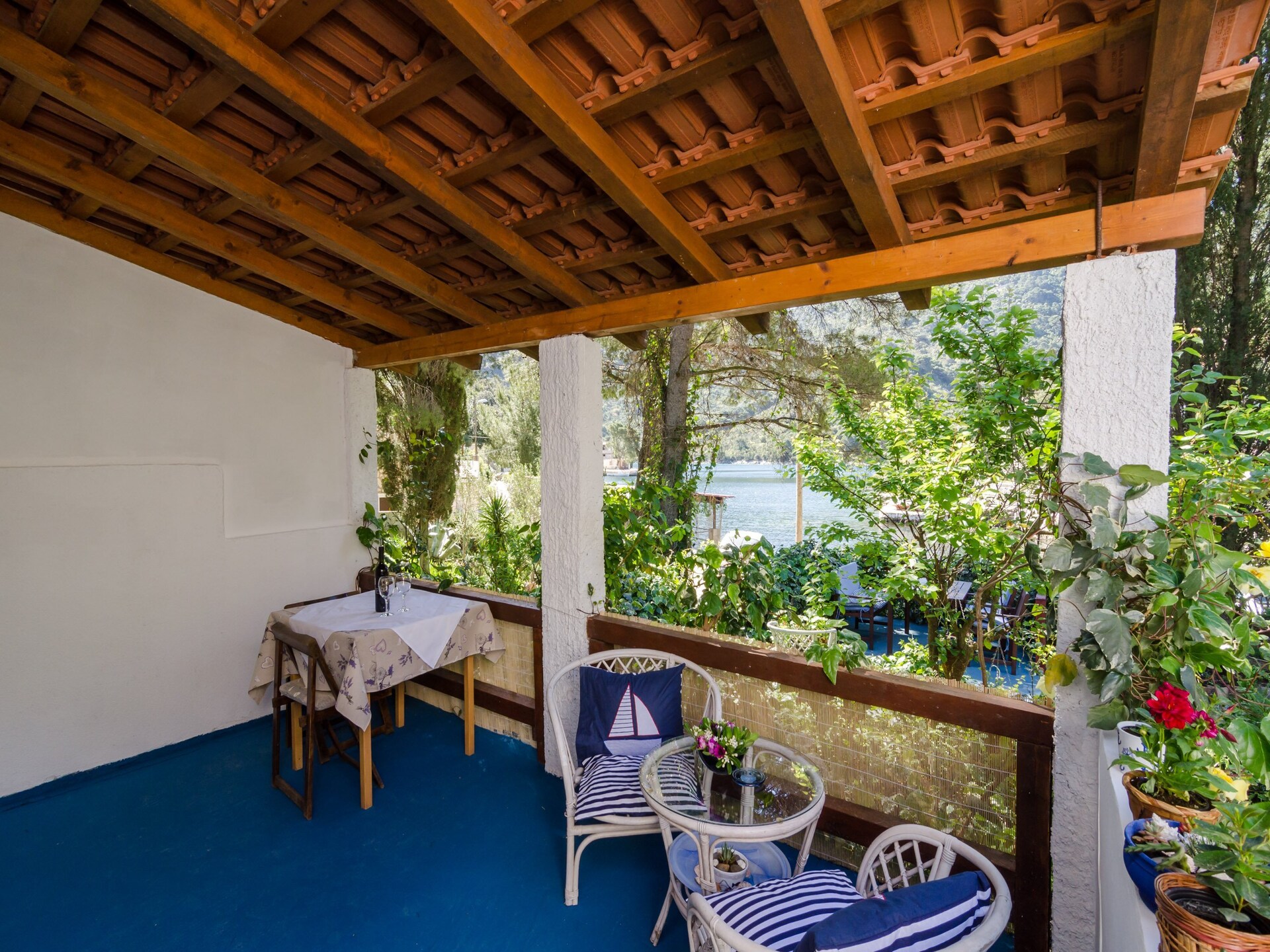 Romantisch appartement met zeezichtterras in de stille baai van Okuklje - foto 14