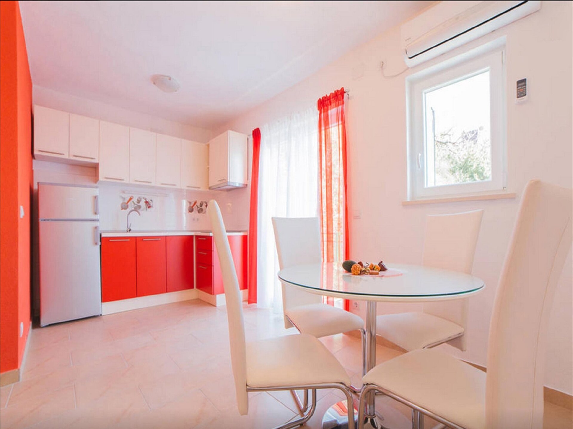 Appartement met zeezicht en balkon op 4 km van Omis - foto 12