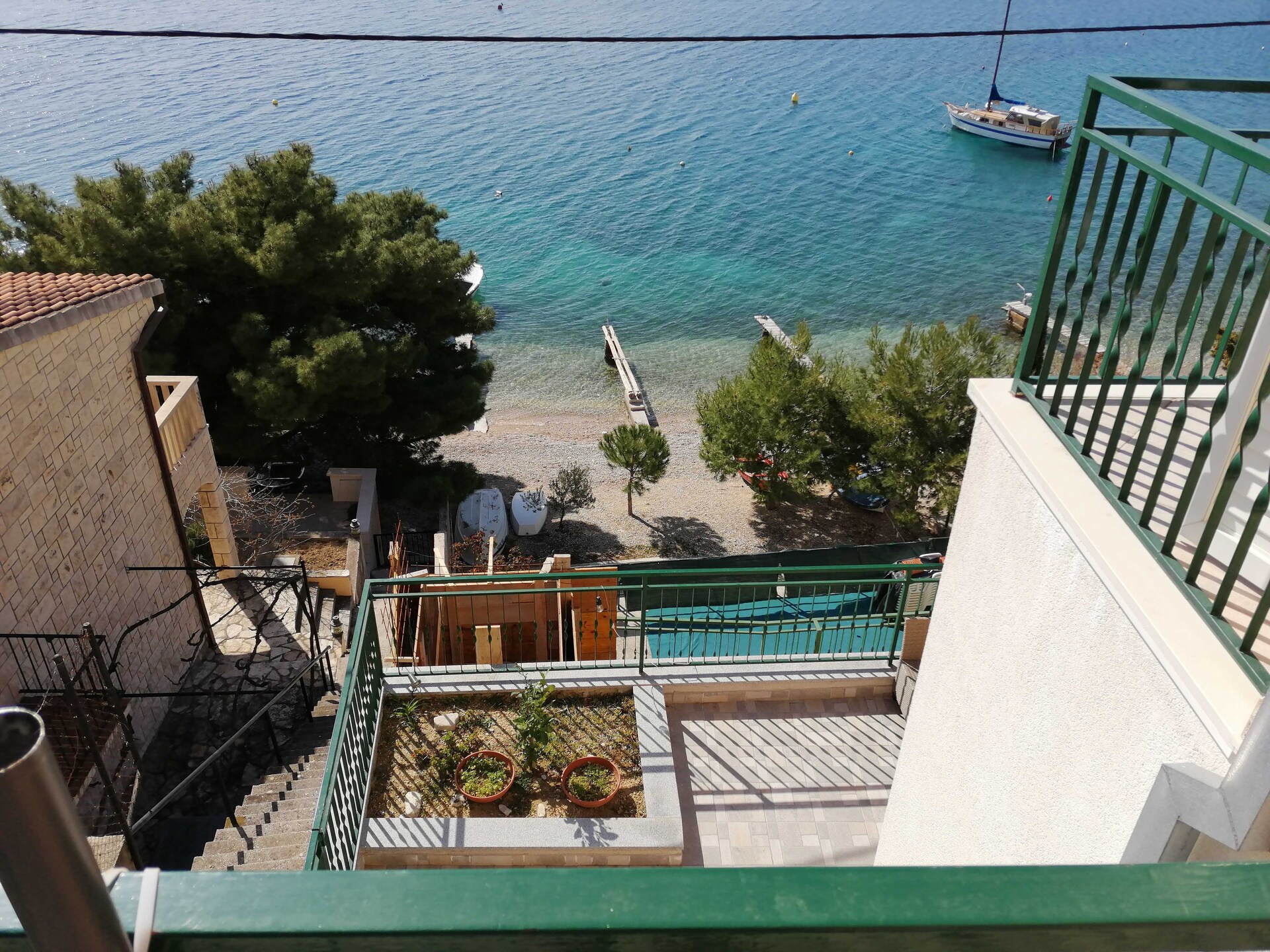Appartement met zeezicht nabij Omiš, 400m van strand en winkels - foto 10