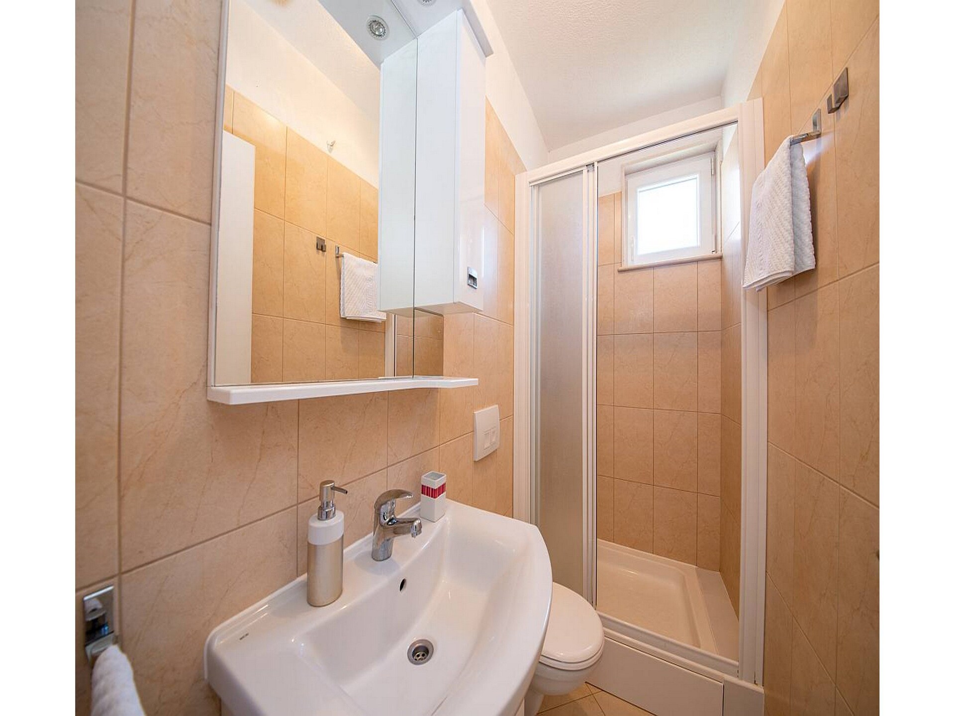 3-persoons appartement met zeezicht in Bol - foto 11