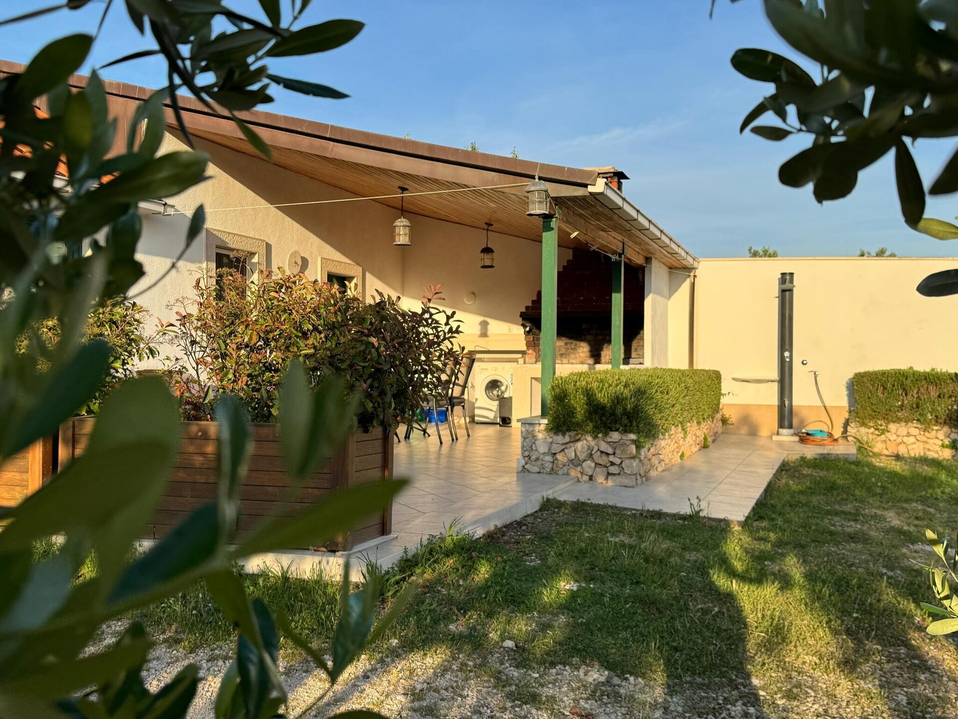 Knus vakantiehuis met terras en zeezicht op 400m van strand in Bol - foto 22
