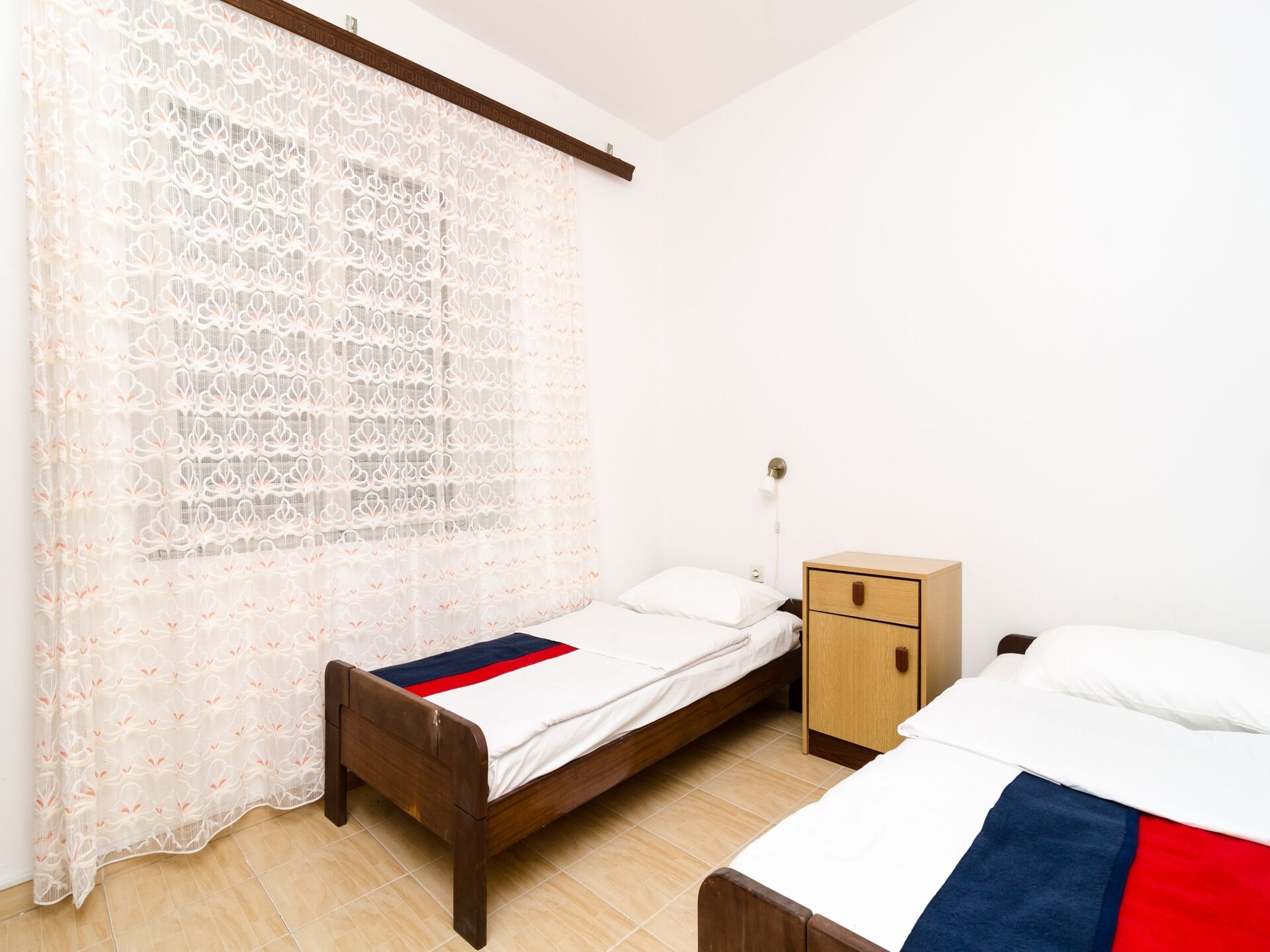 Aan het strand: Compact appartement in Pomena op Mljet - foto 1