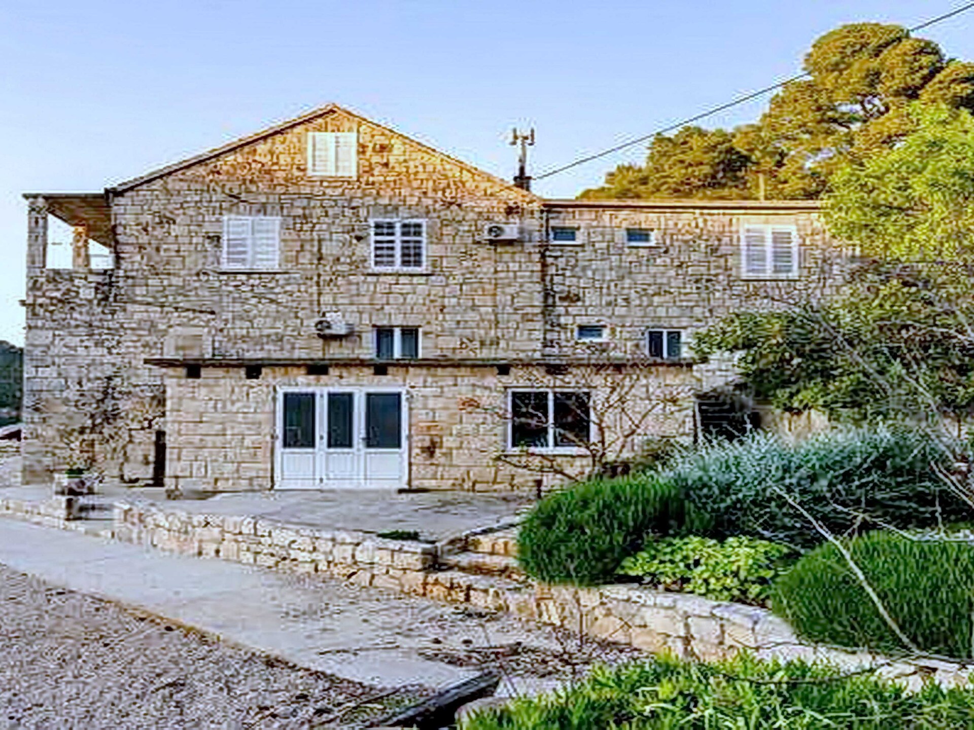 Aan het strand: Comfortabel appartement in Pomena, Mljet - foto 11