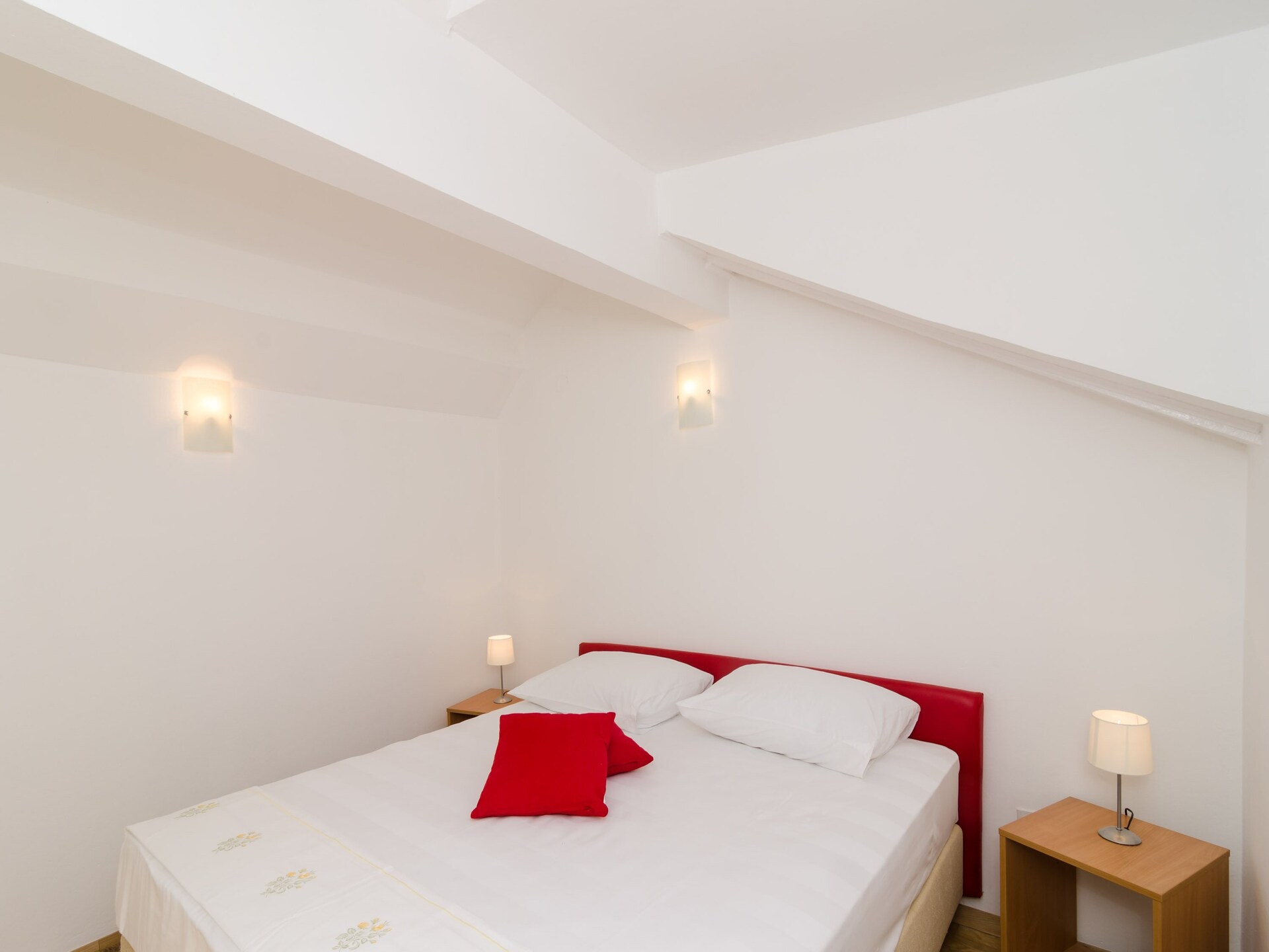 Appartement Emma: Ruim 2-slaapkamer appartement met balkon en zeezicht in Lapad - foto 13