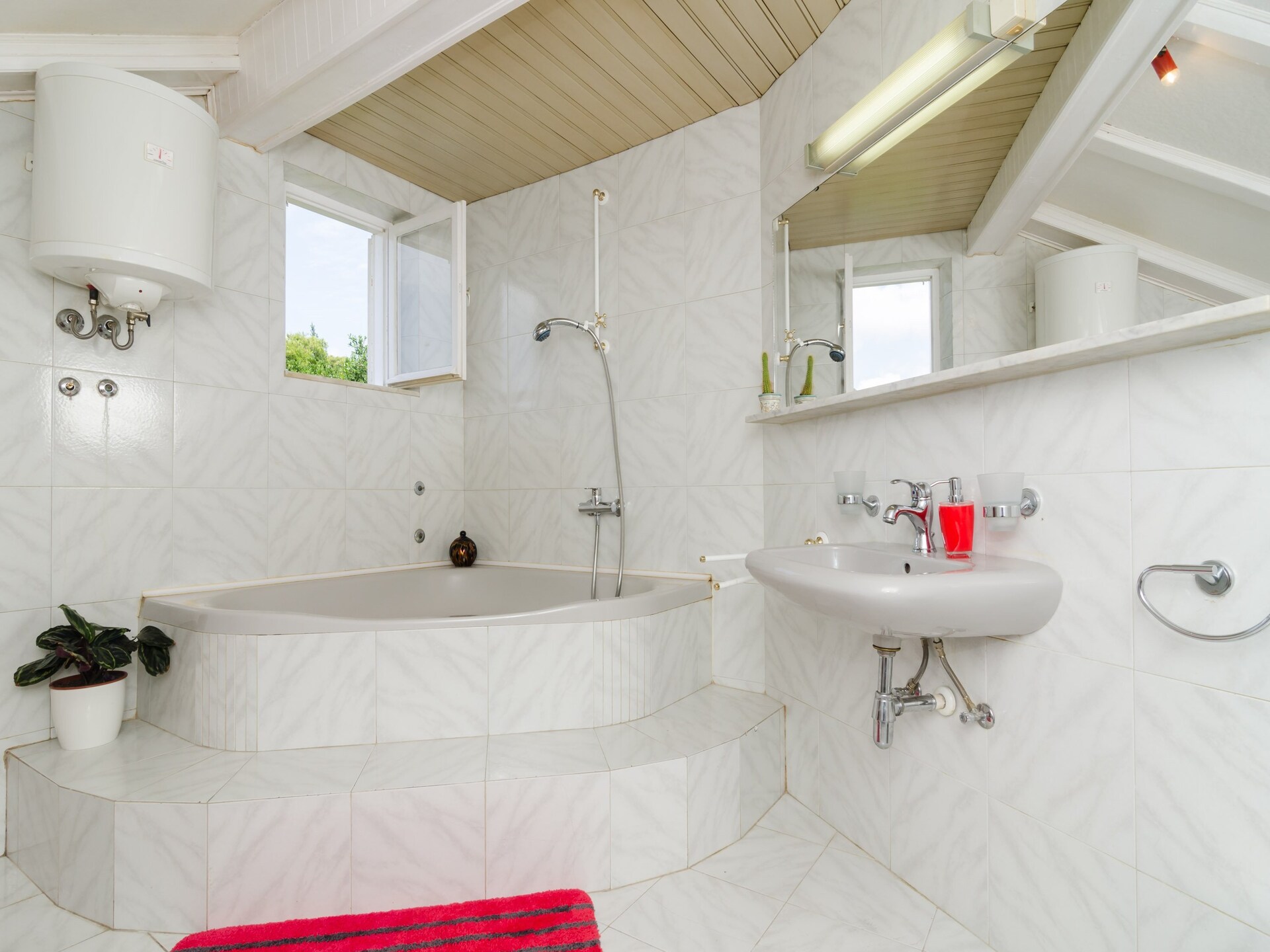 Appartement Emma: Ruim 2-slaapkamer appartement met balkon en zeezicht in Lapad - foto 24