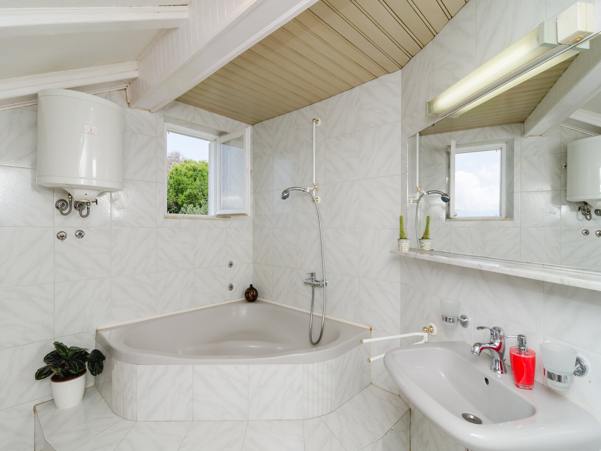 Appartement Emma: Ruim 2-slaapkamer appartement met balkon en zeezicht in Lapad - foto 22
