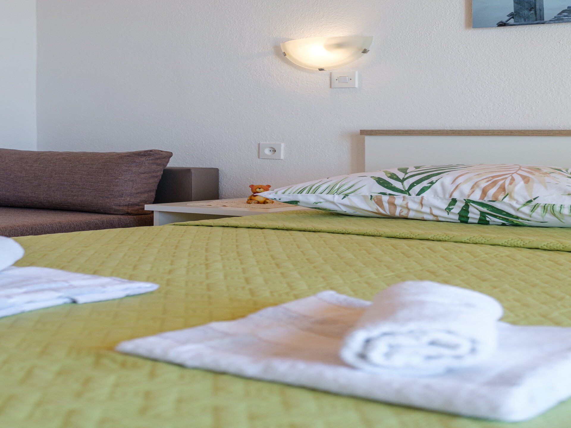 Knusse kamer met terras en zeezicht op 100m van het strand van Brela - foto 7