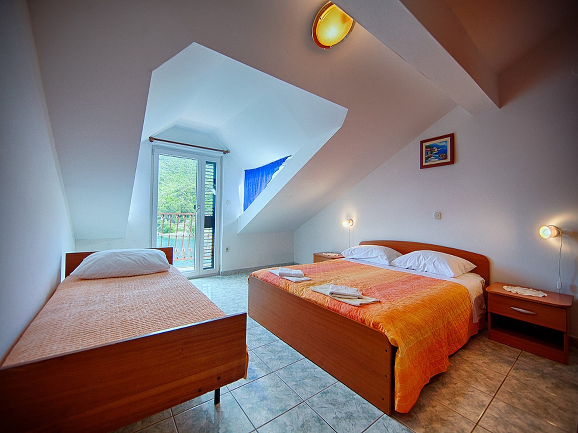 Romantisch zolderappartement met dubbel zeezicht op Lastovo, 100m van het strand - foto 6