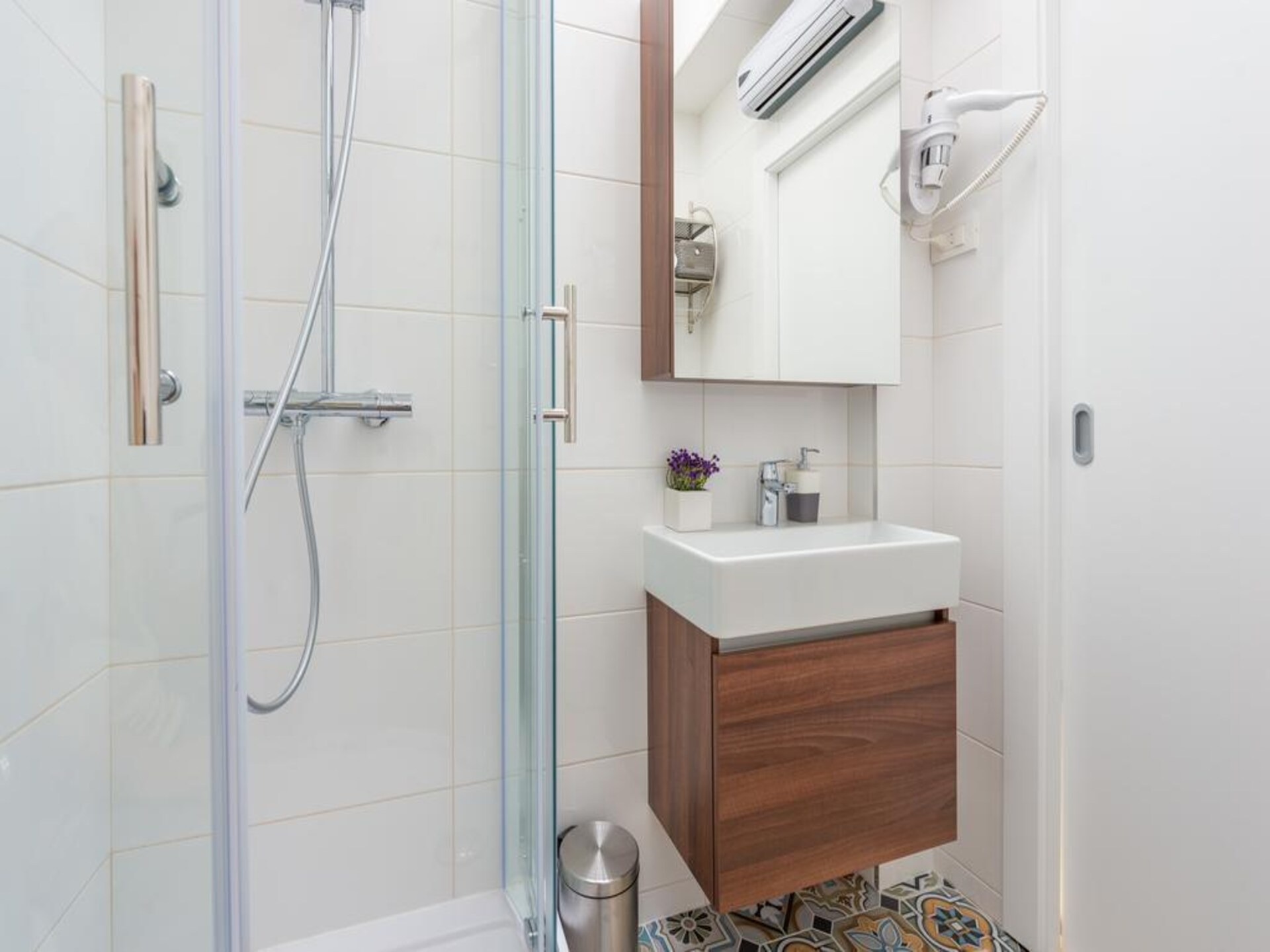 Deluxe appartement aan zee met balkon en uitzicht op Dubrovnik - foto 12