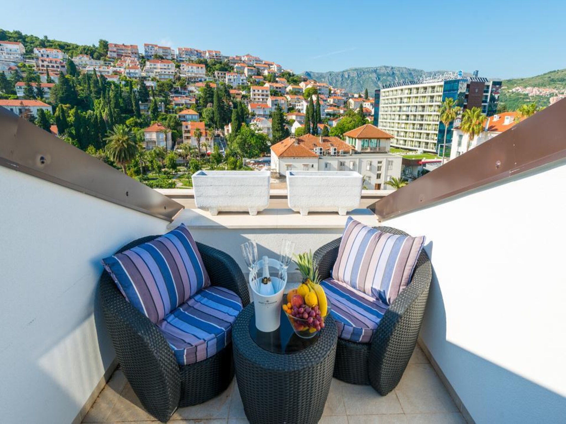 Deluxe appartement aan zee met balkon en uitzicht op Dubrovnik - foto 15