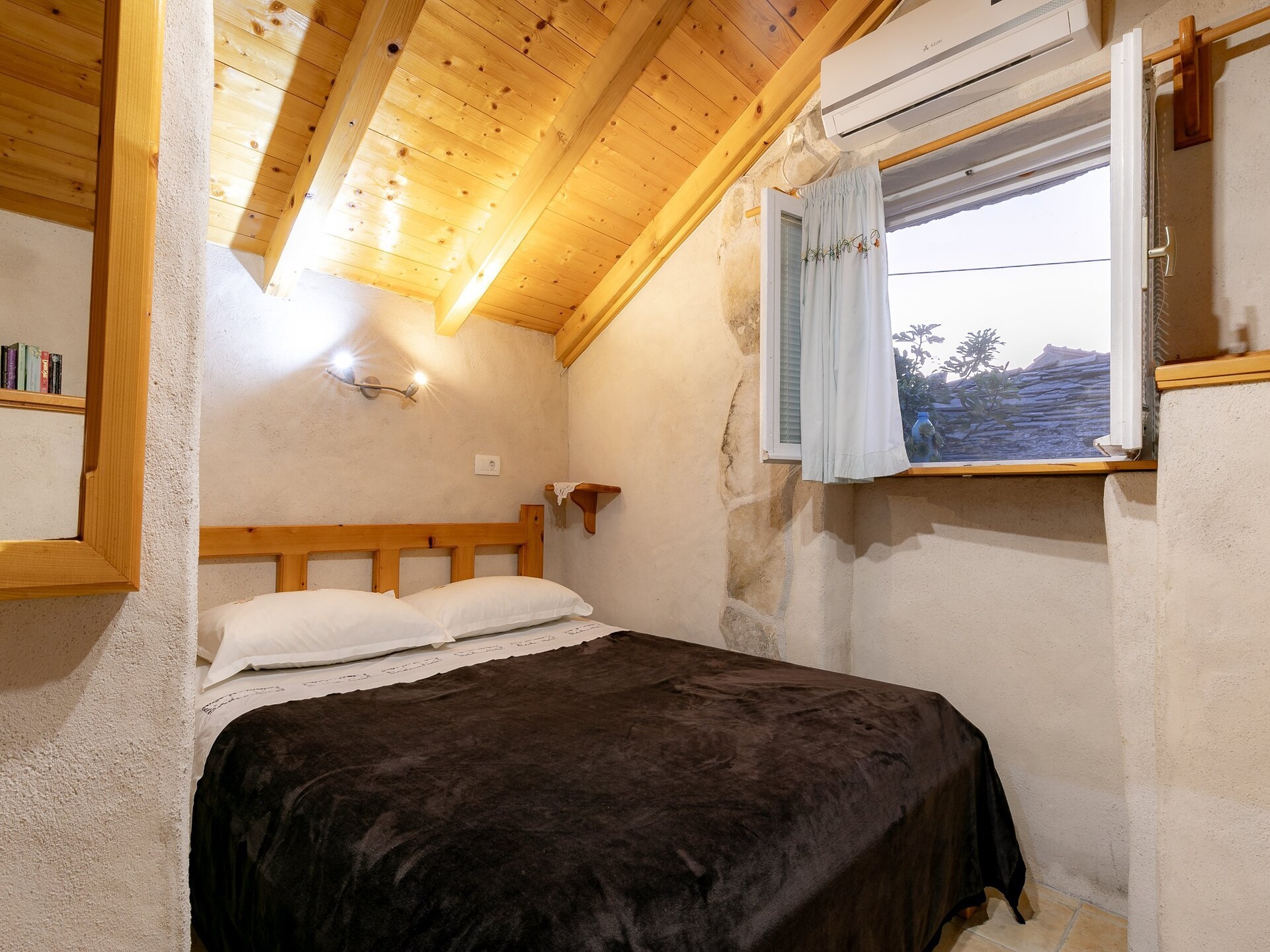 Authentiek stenen appartement met patio in Zrnovo, vlakbij Korcula - foto 14