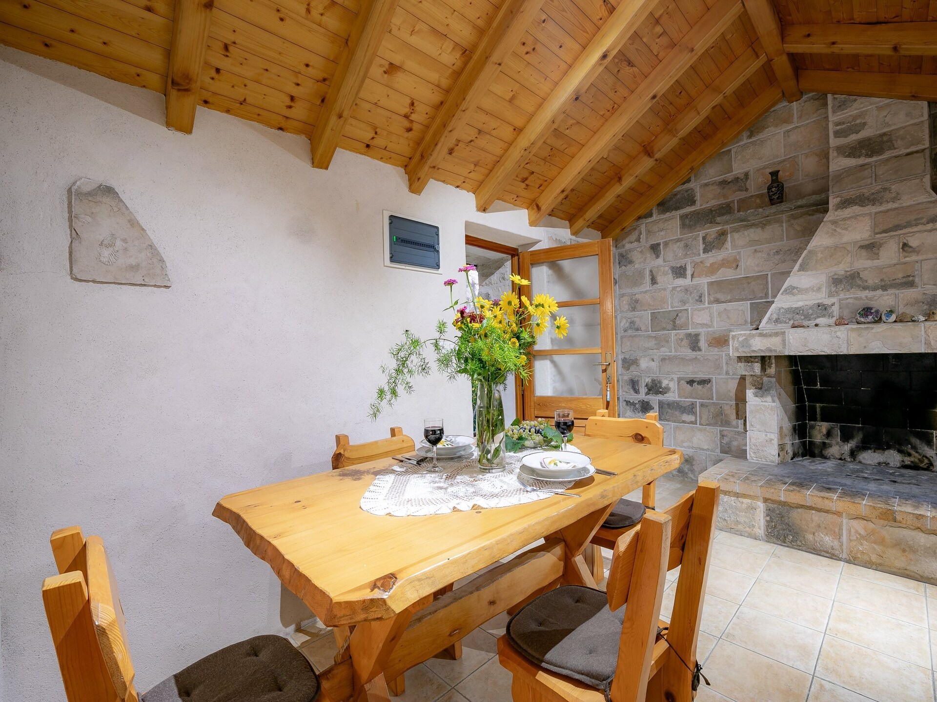 Authentiek stenen appartement met patio in Zrnovo, vlakbij Korcula - foto 32